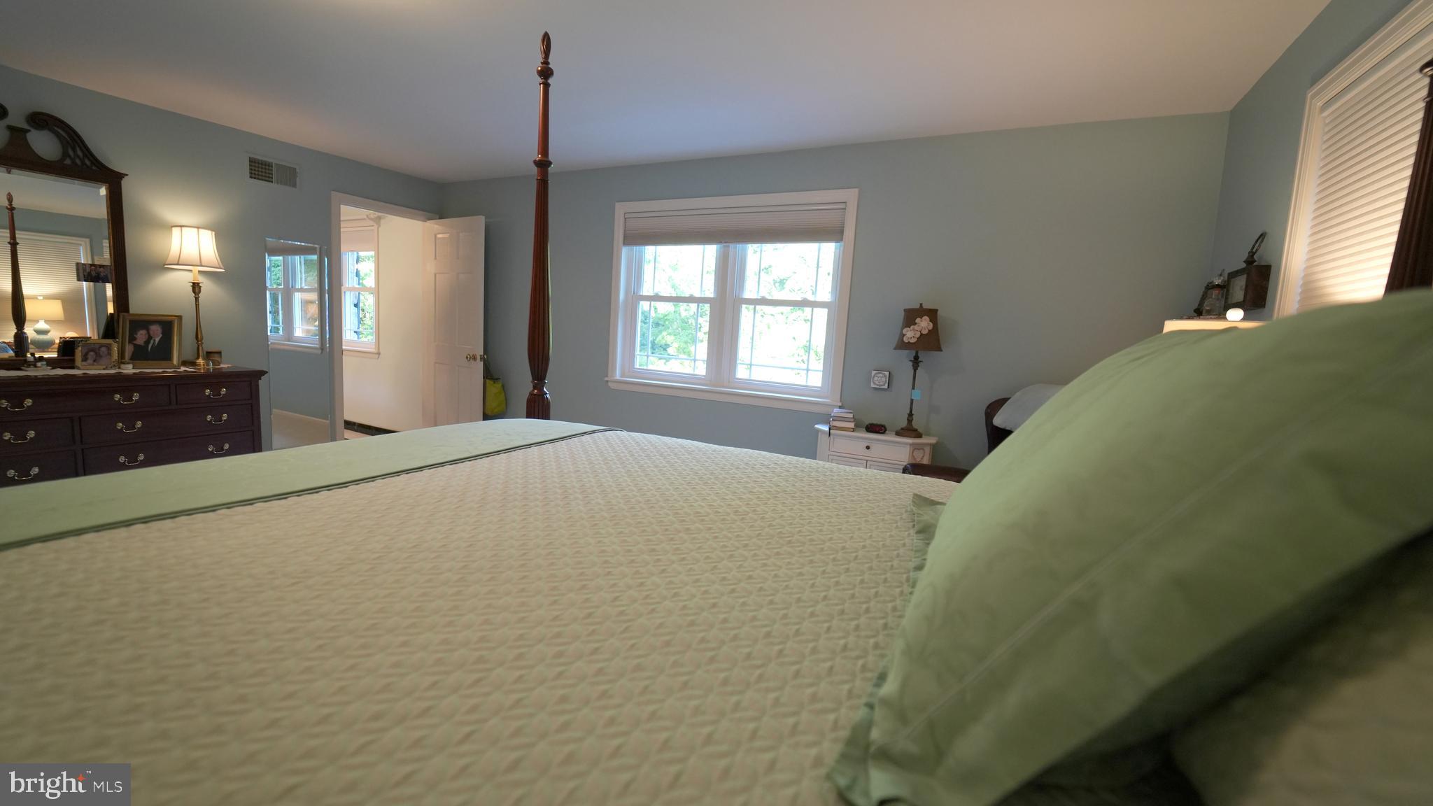 MEETINGHOUSE VIL - Residential