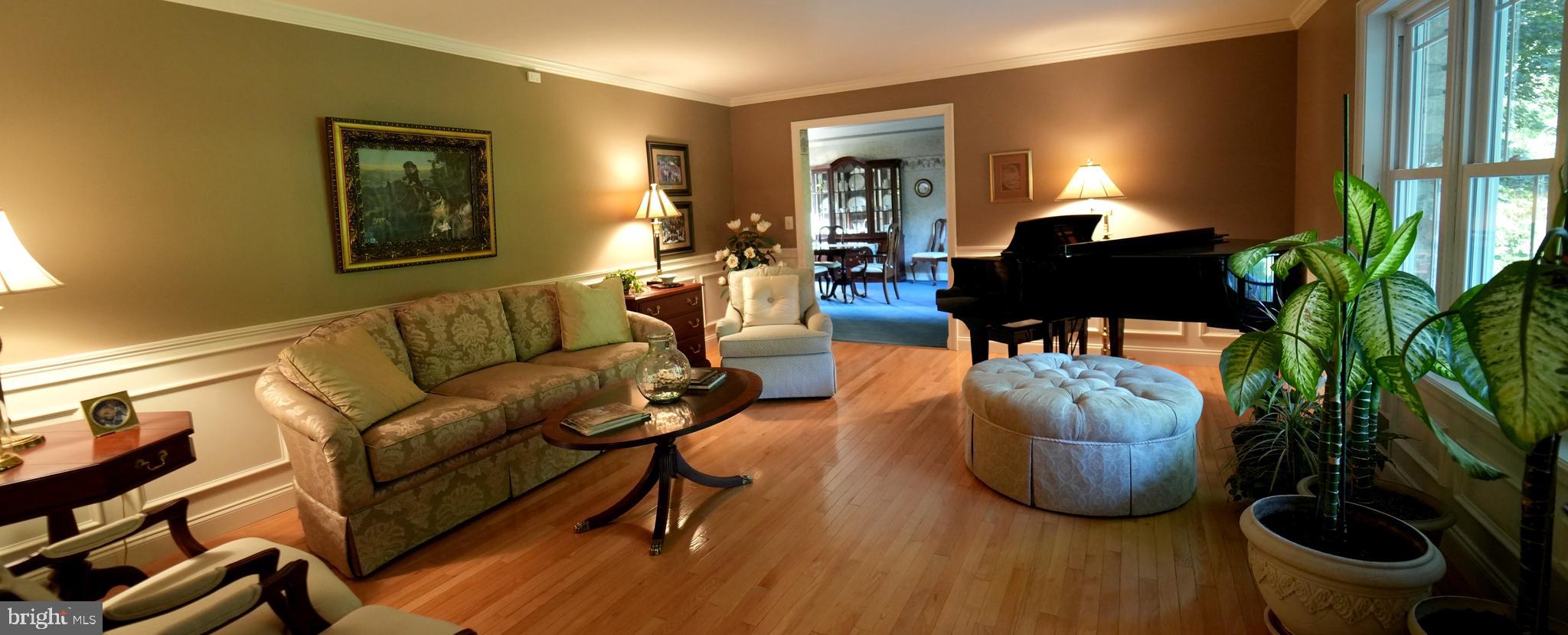 MEETINGHOUSE VIL - Residential