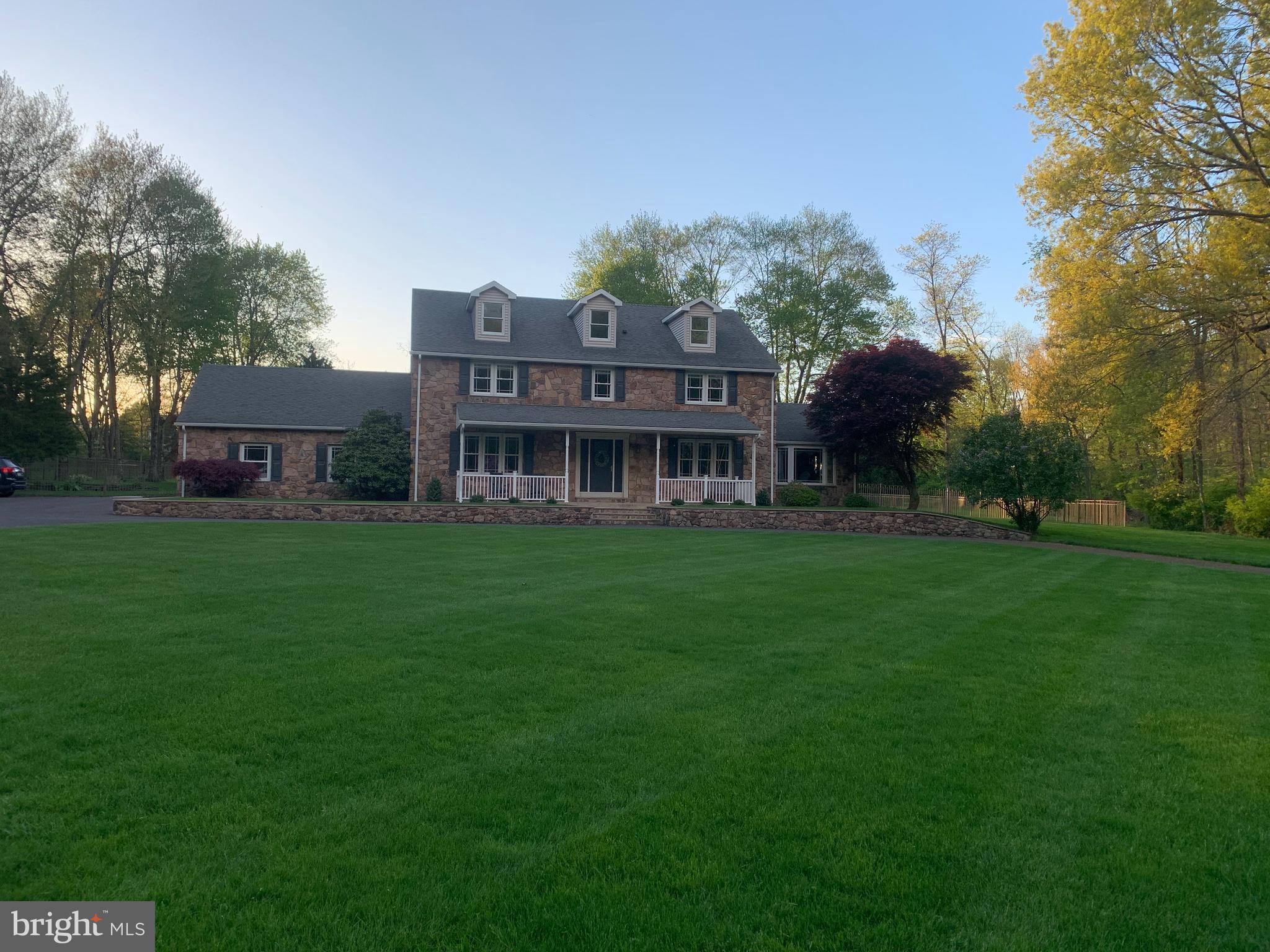 MEETINGHOUSE VIL - Residential