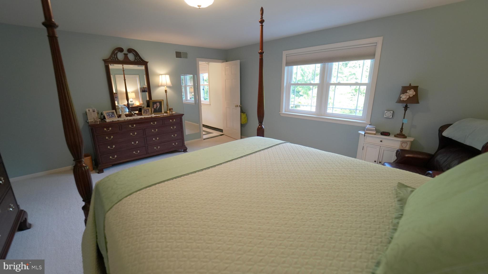 MEETINGHOUSE VIL - Residential