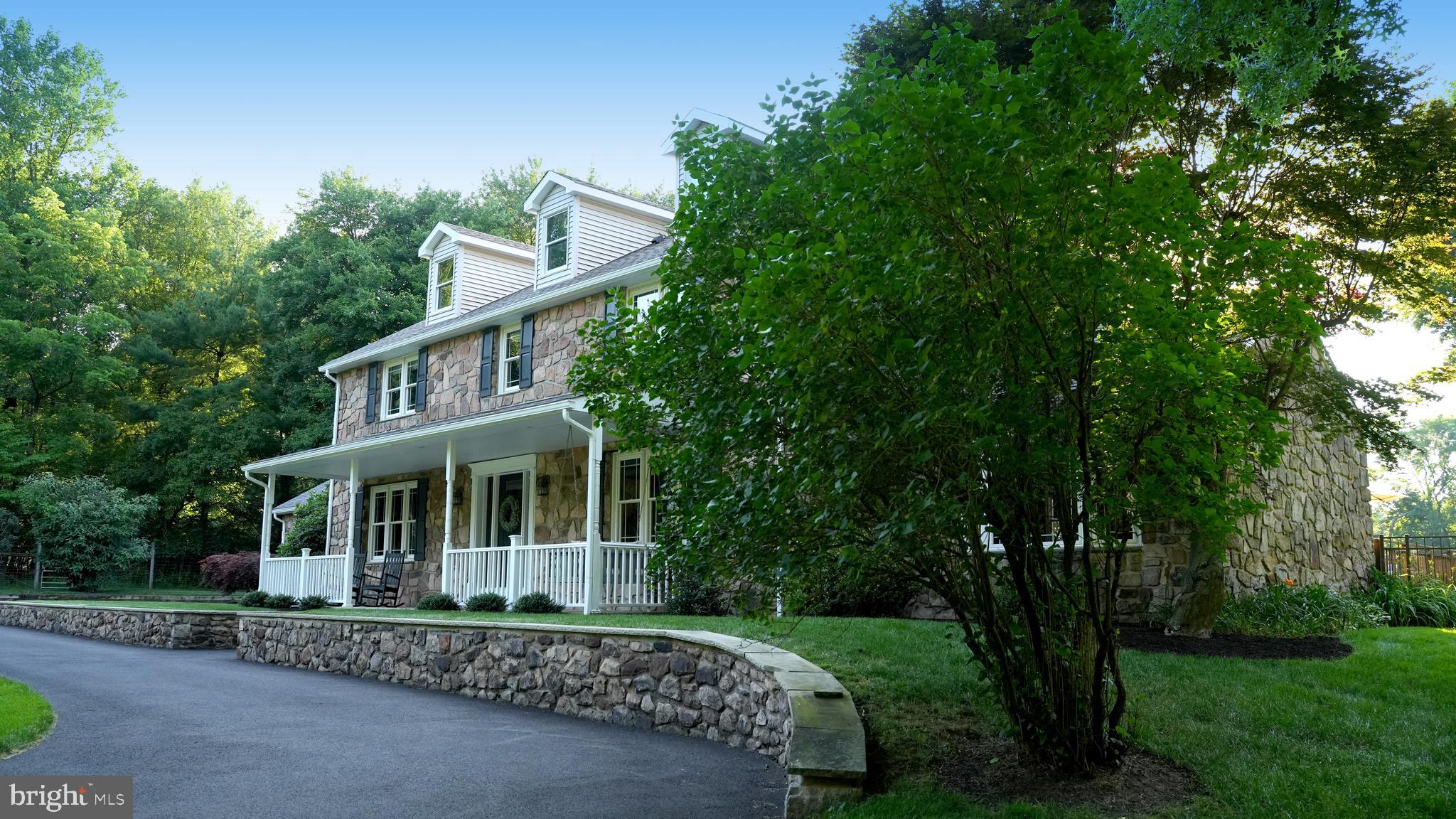 MEETINGHOUSE VIL - Residential