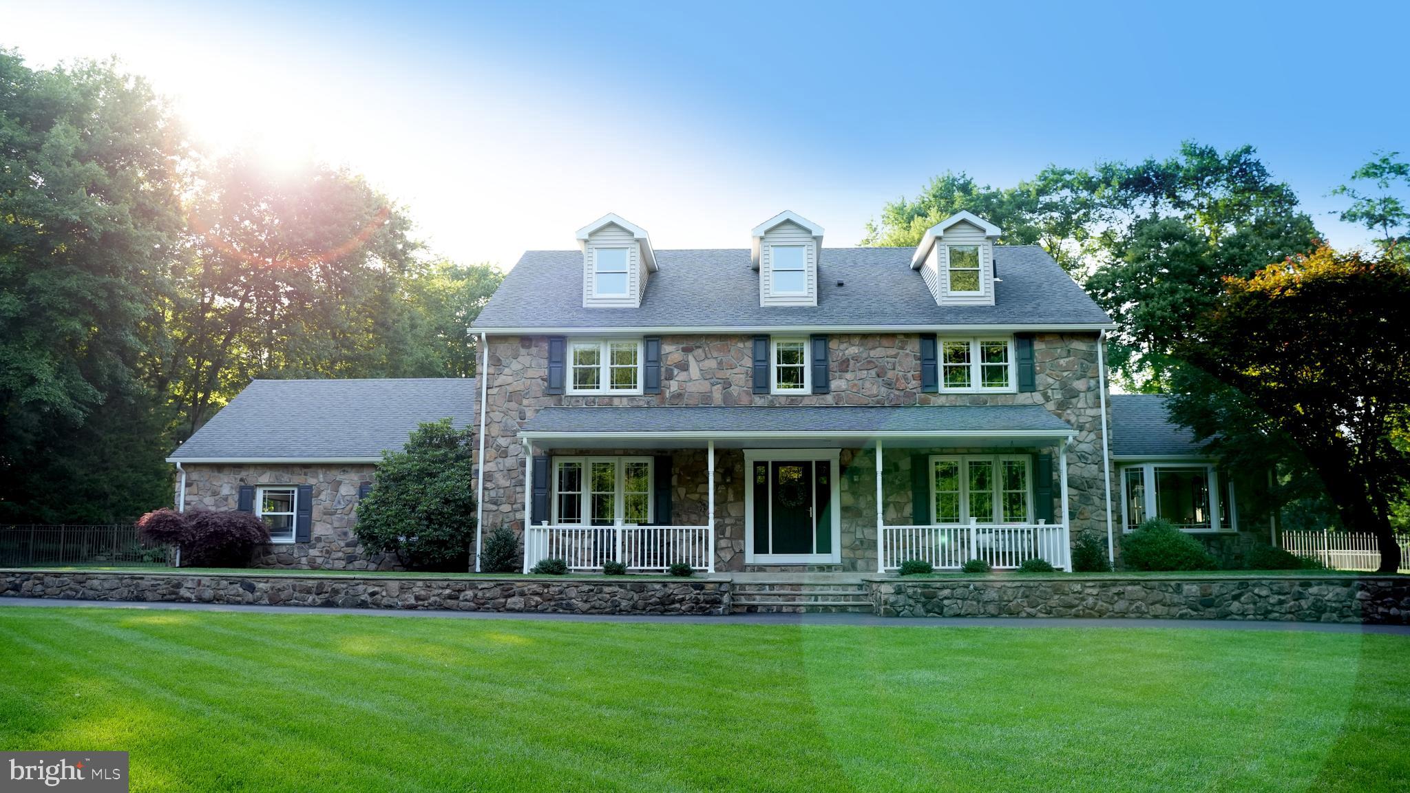 MEETINGHOUSE VIL - Residential