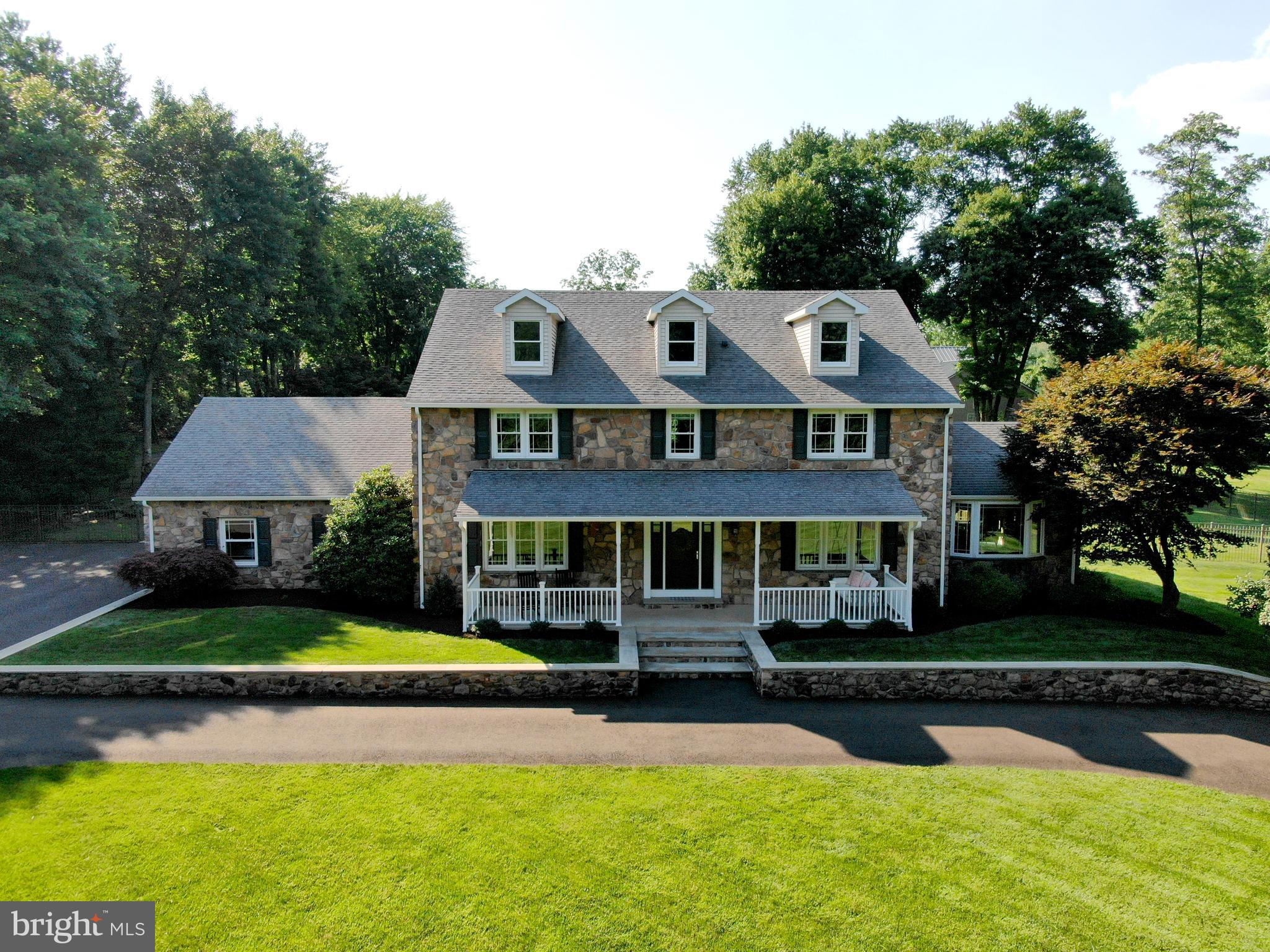 MEETINGHOUSE VIL - Residential