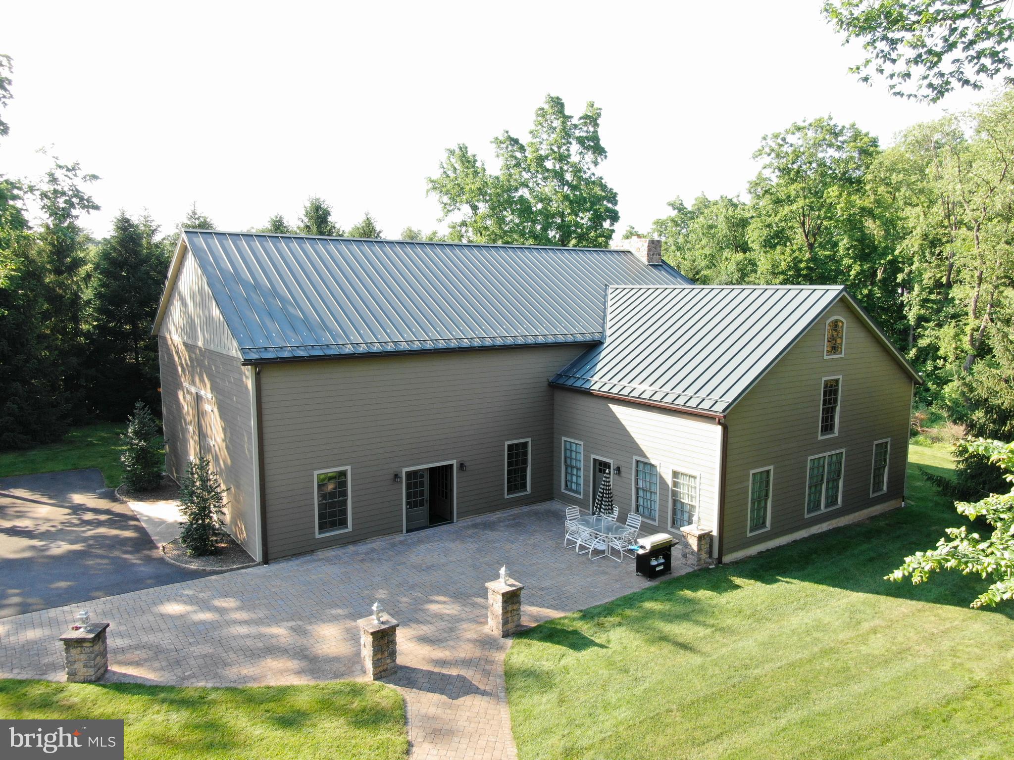 MEETINGHOUSE VIL - Residential