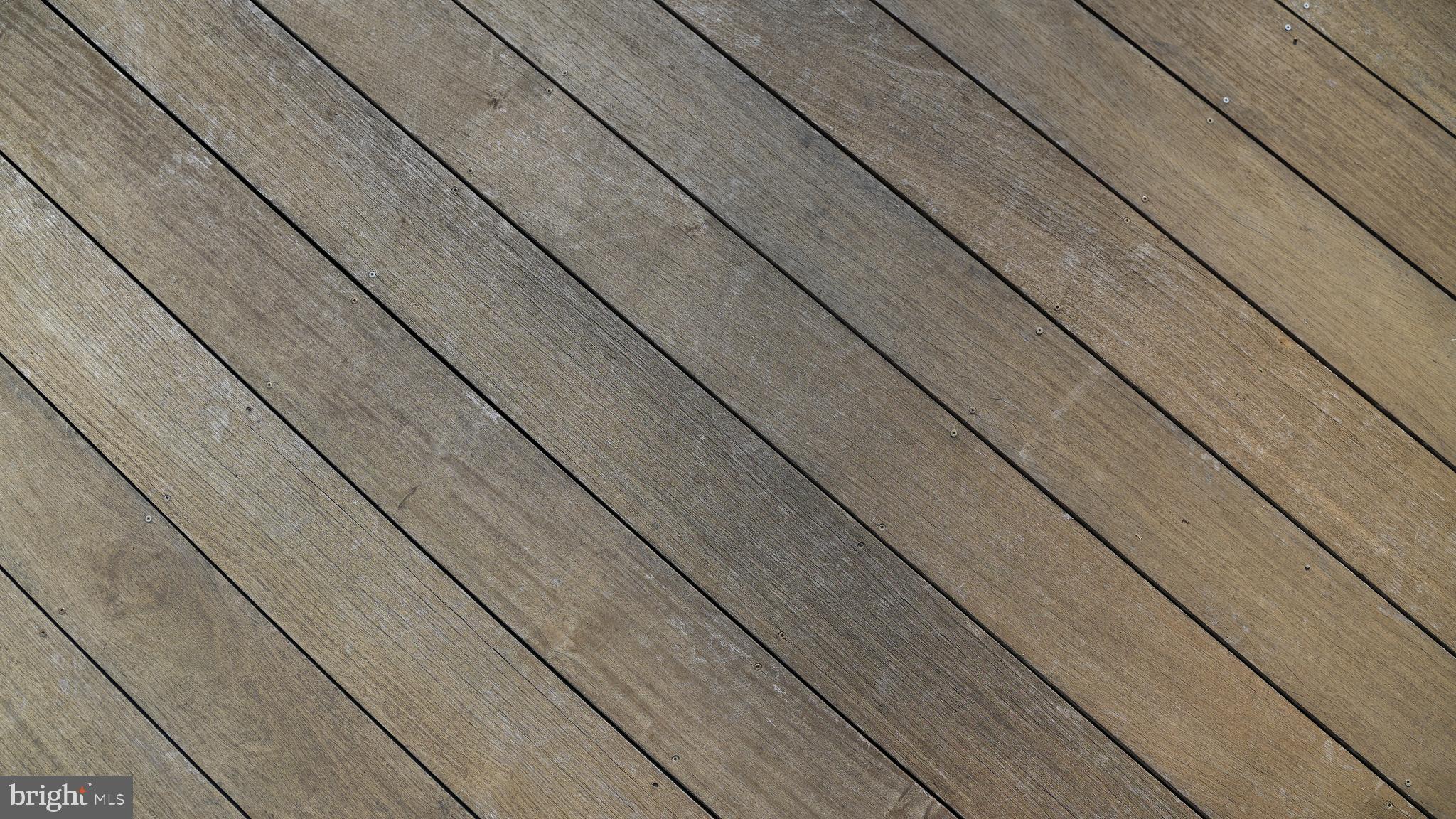 MEETINGHOUSE VIL - Residential