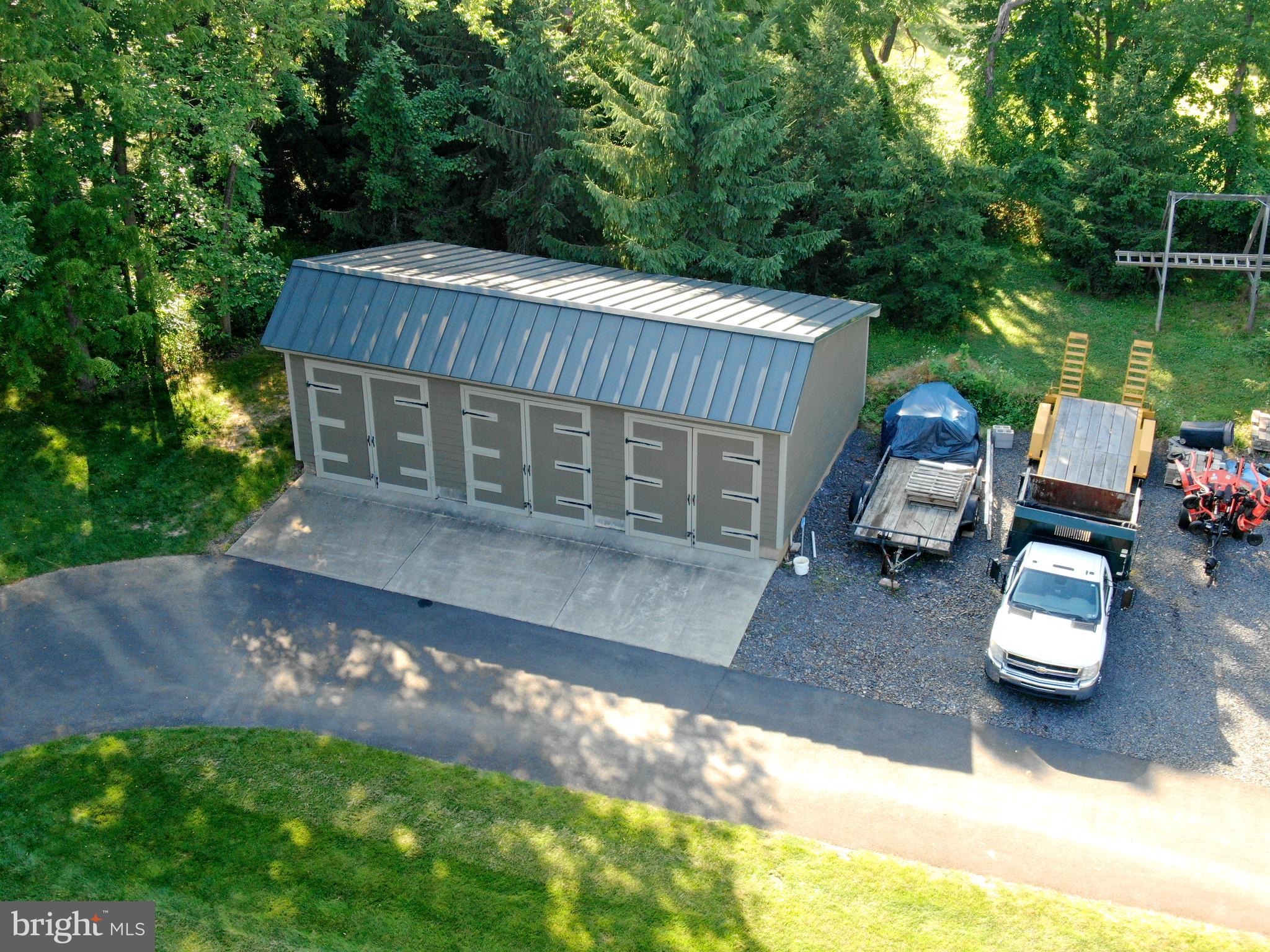 MEETINGHOUSE VIL - Residential