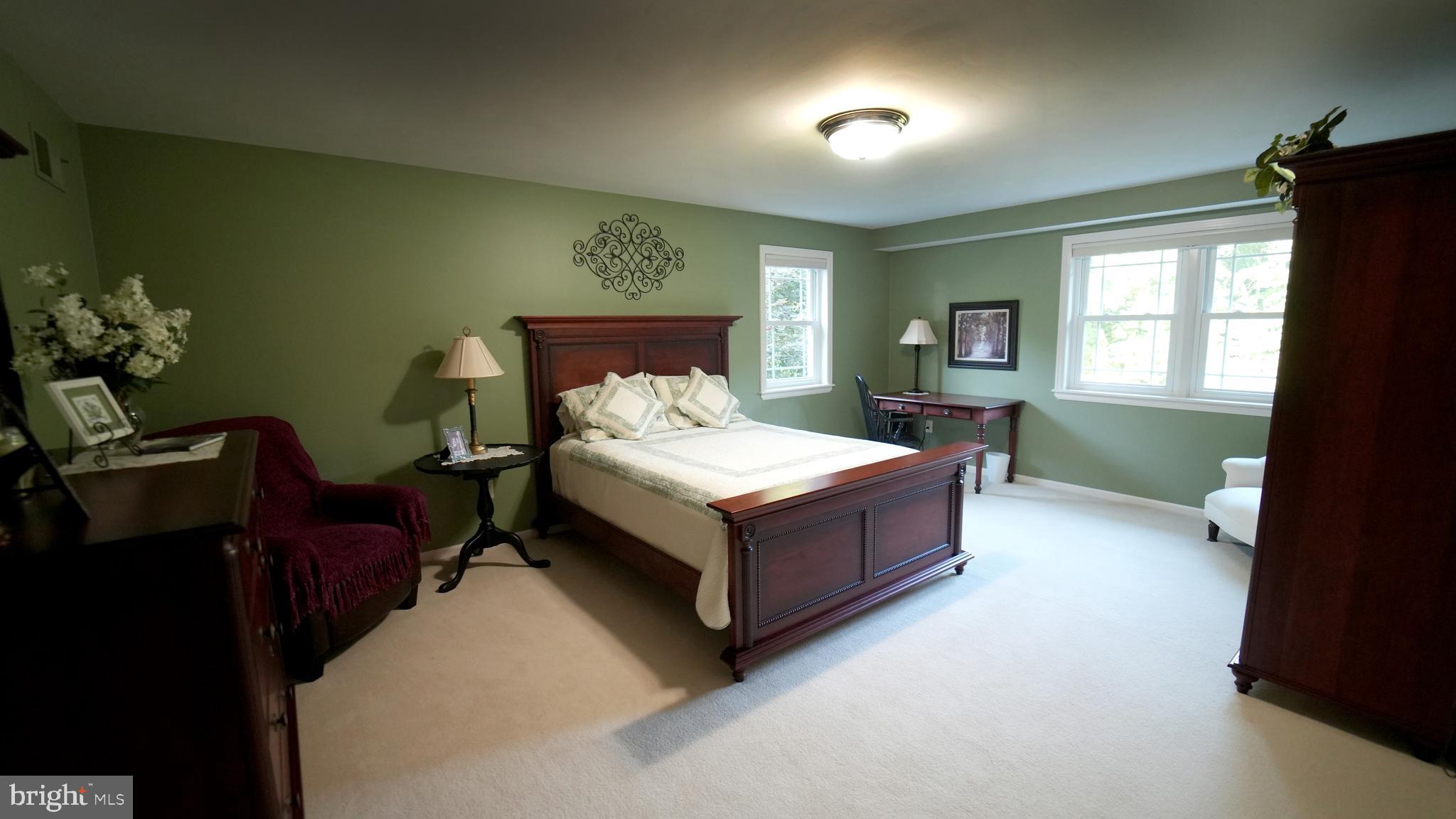 MEETINGHOUSE VIL - Residential