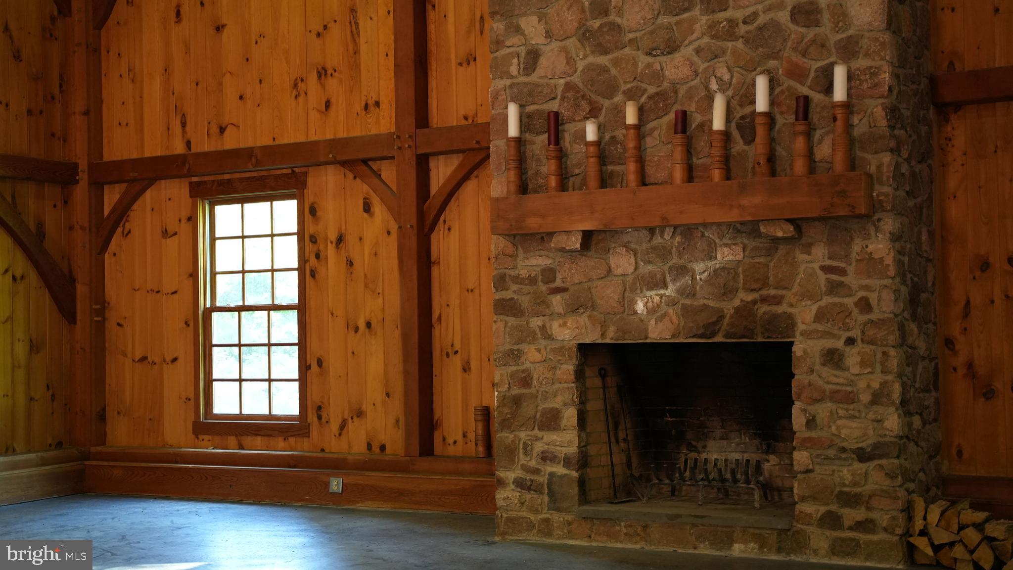 MEETINGHOUSE VIL - Residential