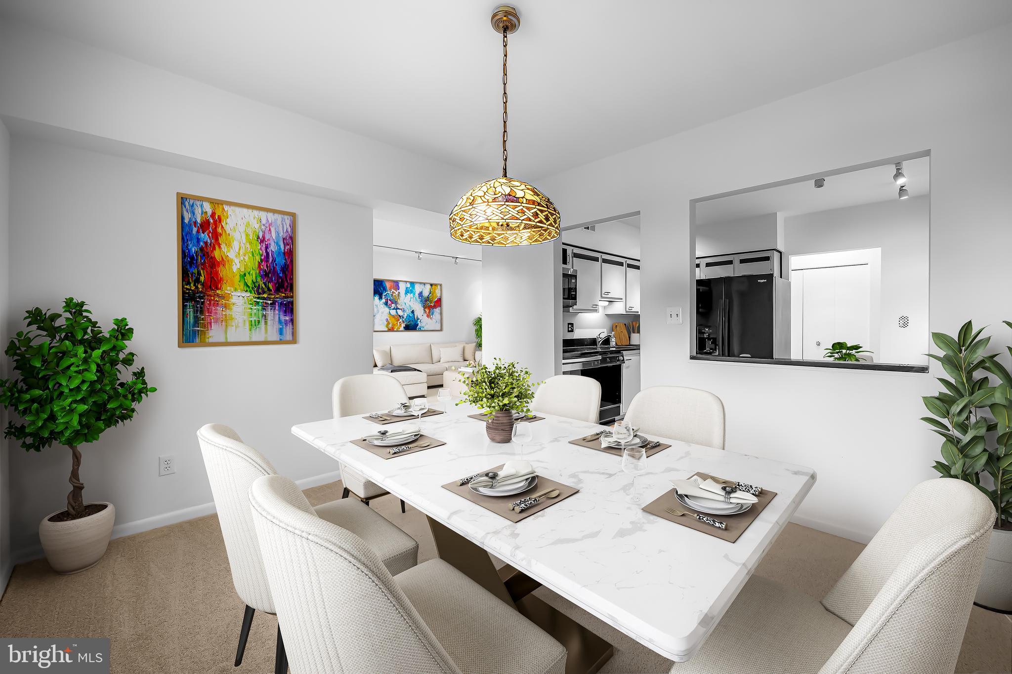 HOLLY HALL - Residential