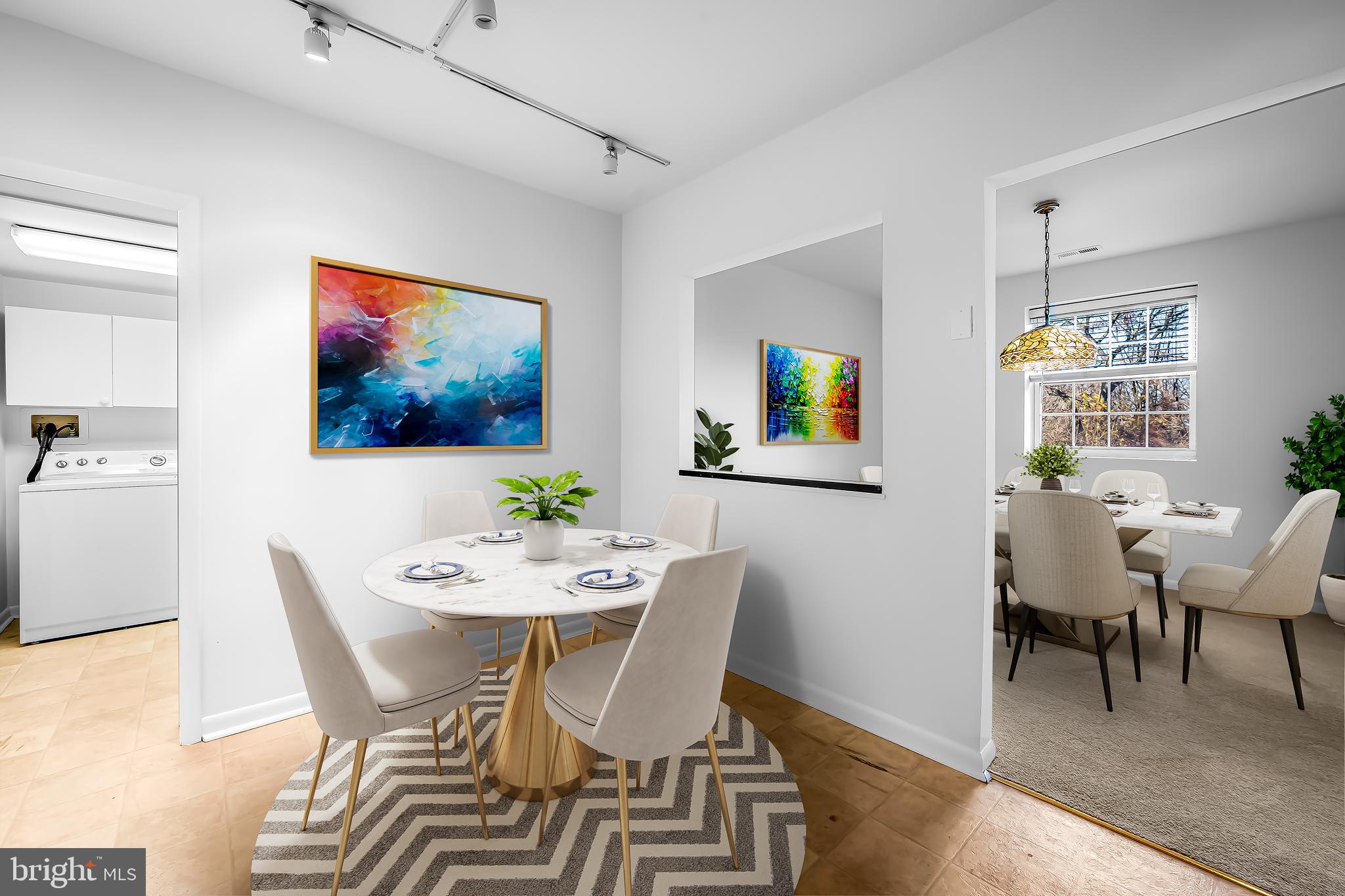 HOLLY HALL - Residential