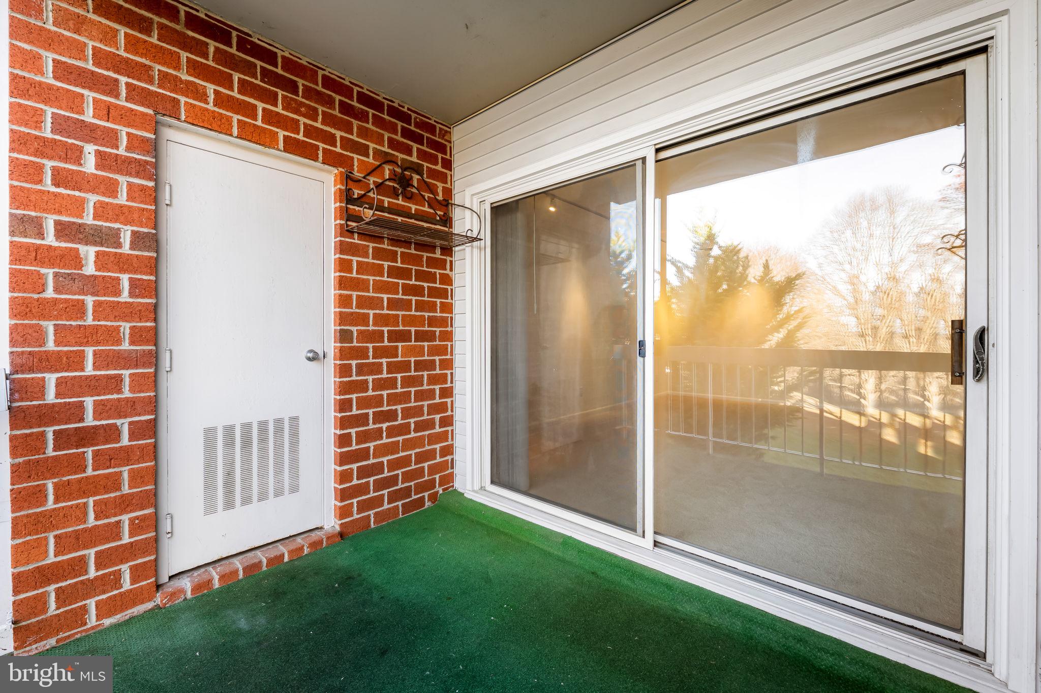 HOLLY HALL - Residential