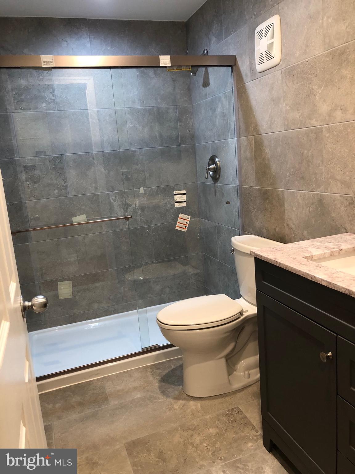 HENDERSON'S WHARF - Residential