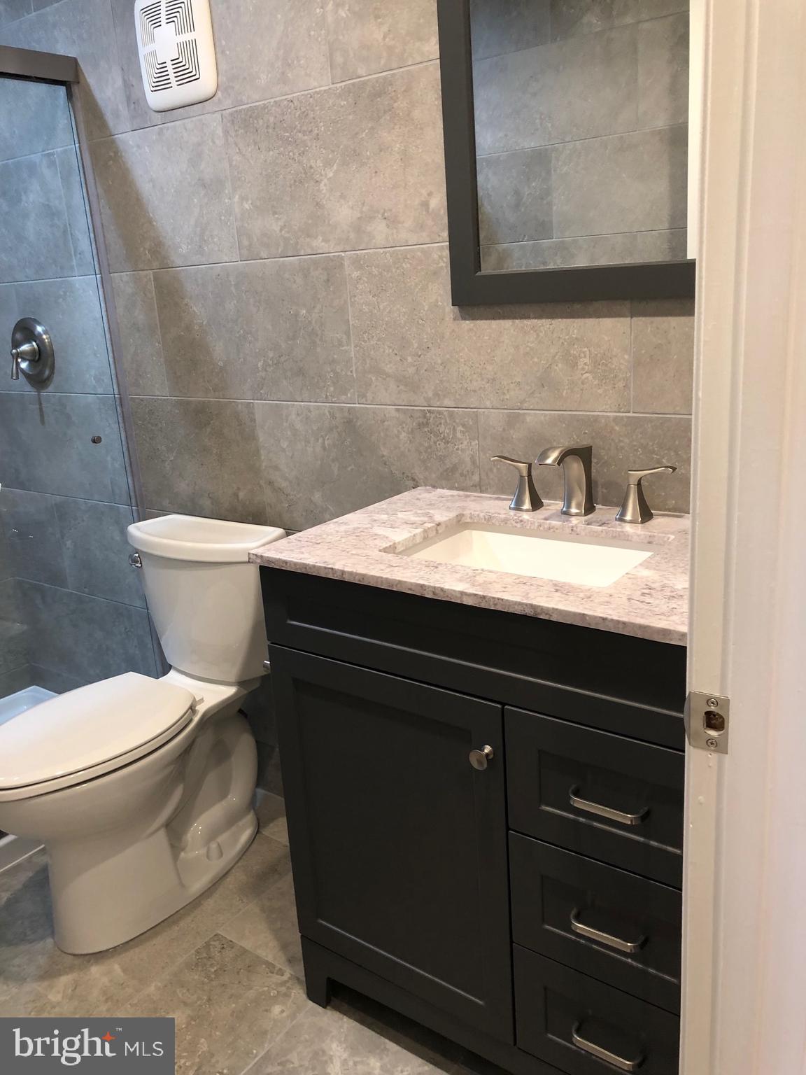 HENDERSON'S WHARF - Residential