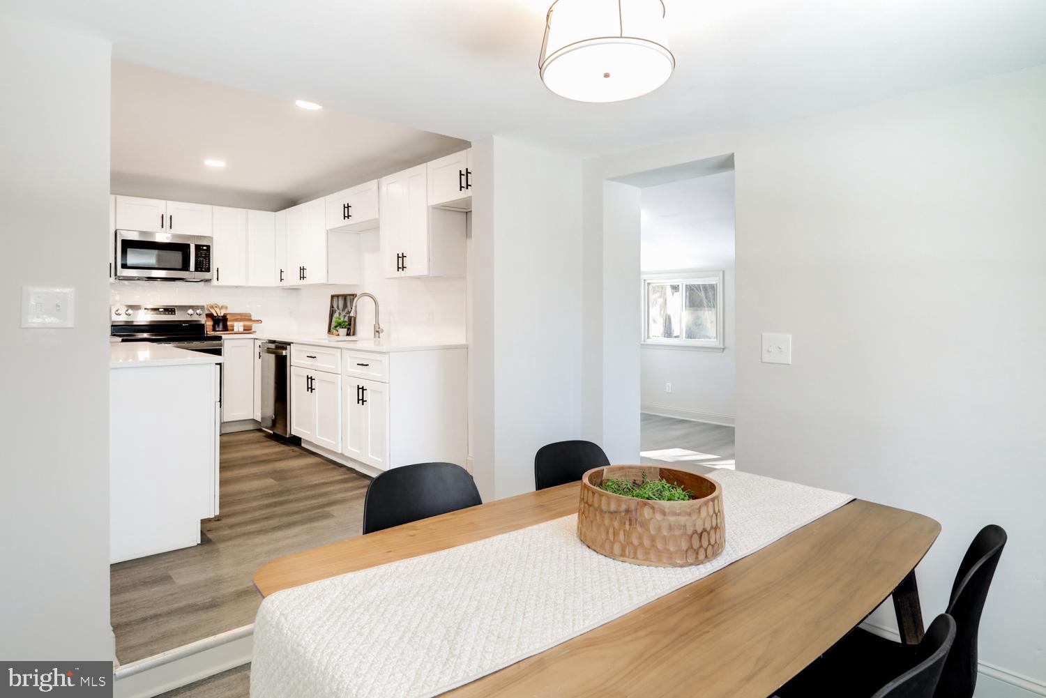 HYDE PARK - Residential