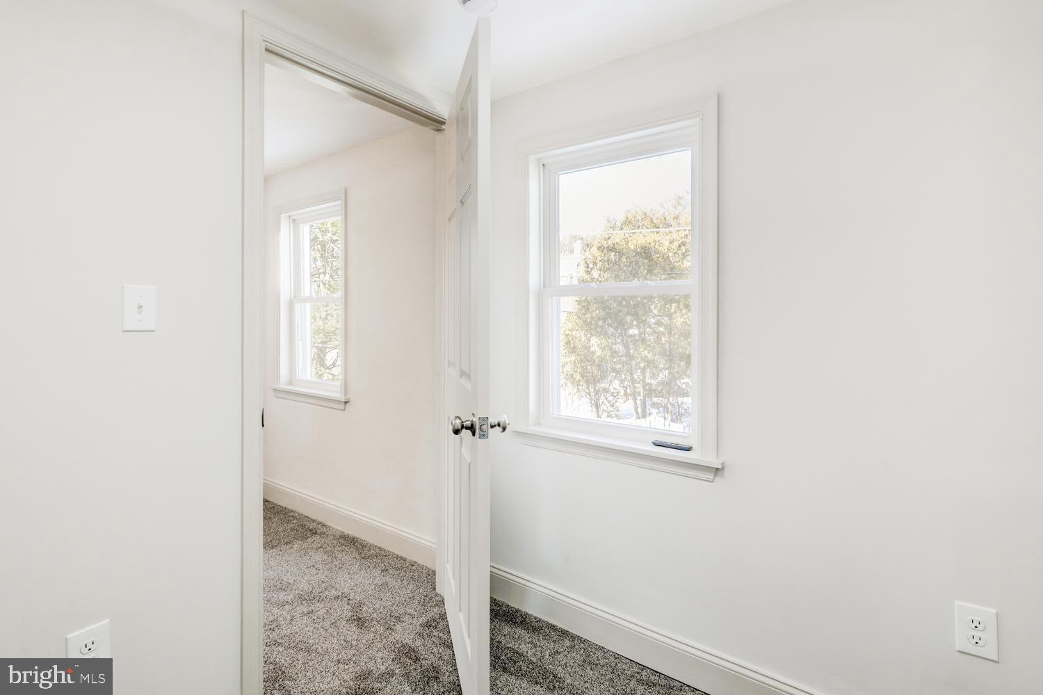 HYDE PARK - Residential