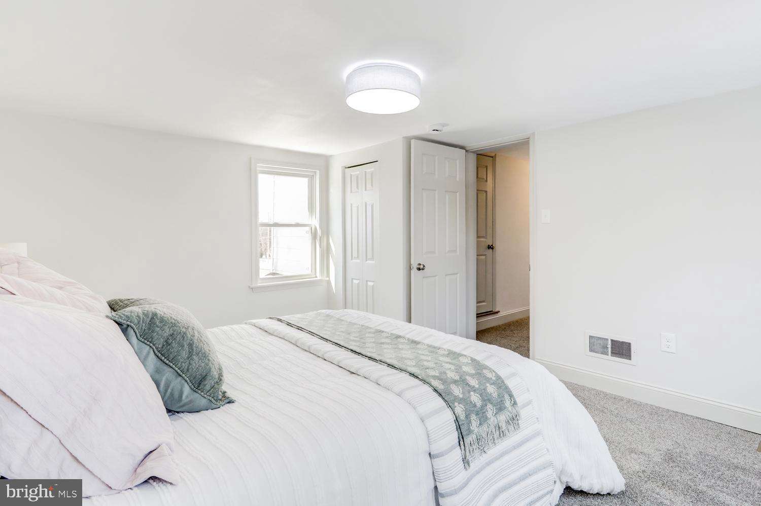 HYDE PARK - Residential