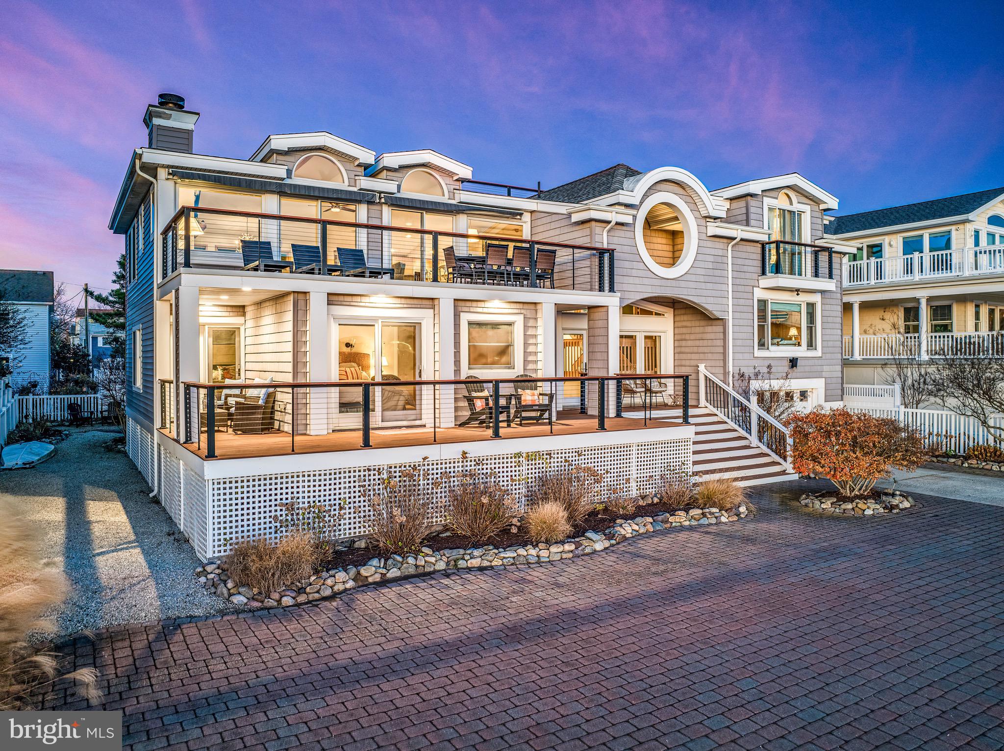 115 W KIMBERLY AVENUE