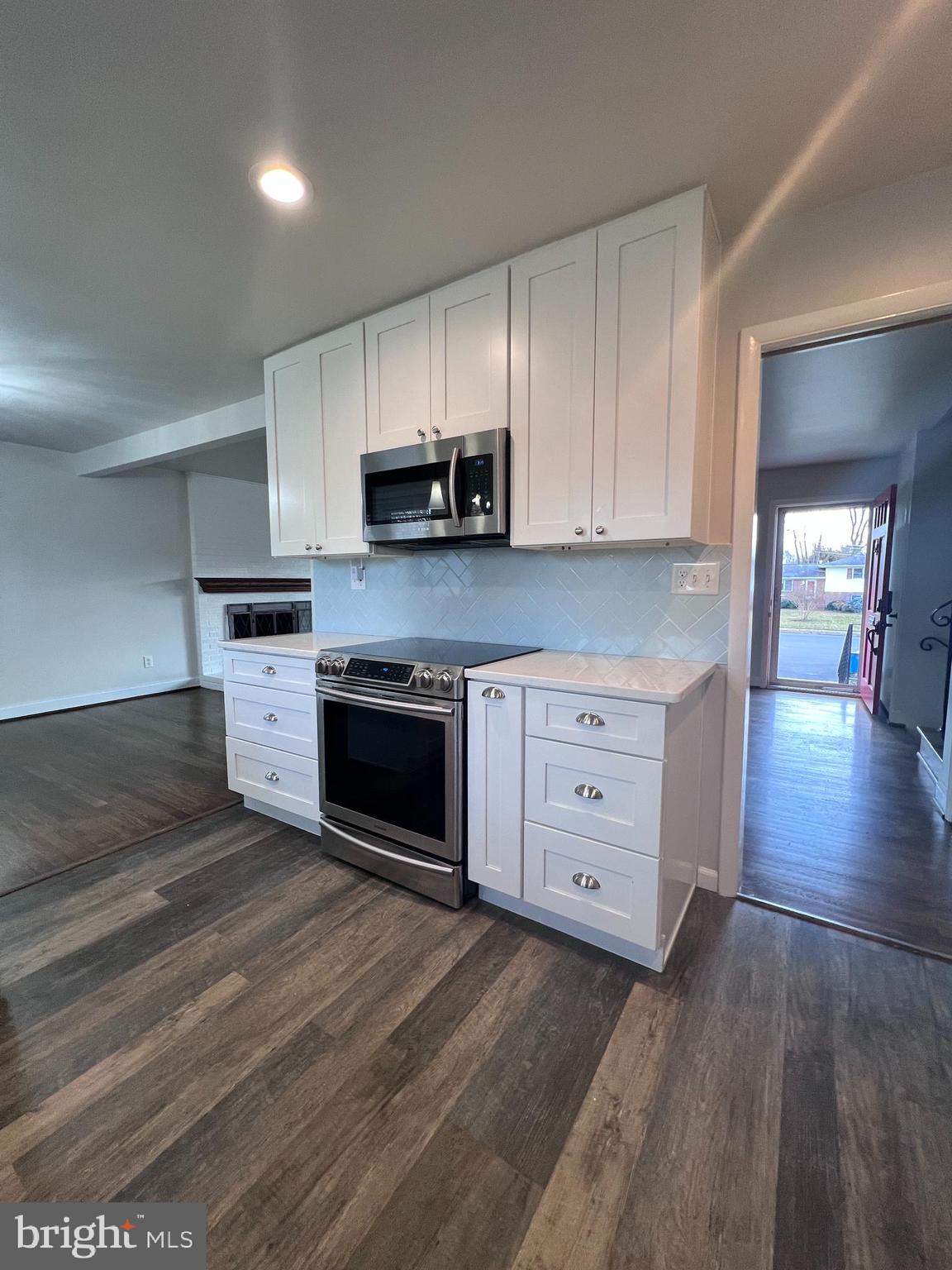 WEST LEWINSVILLE HEIGHTS - Residential Lease