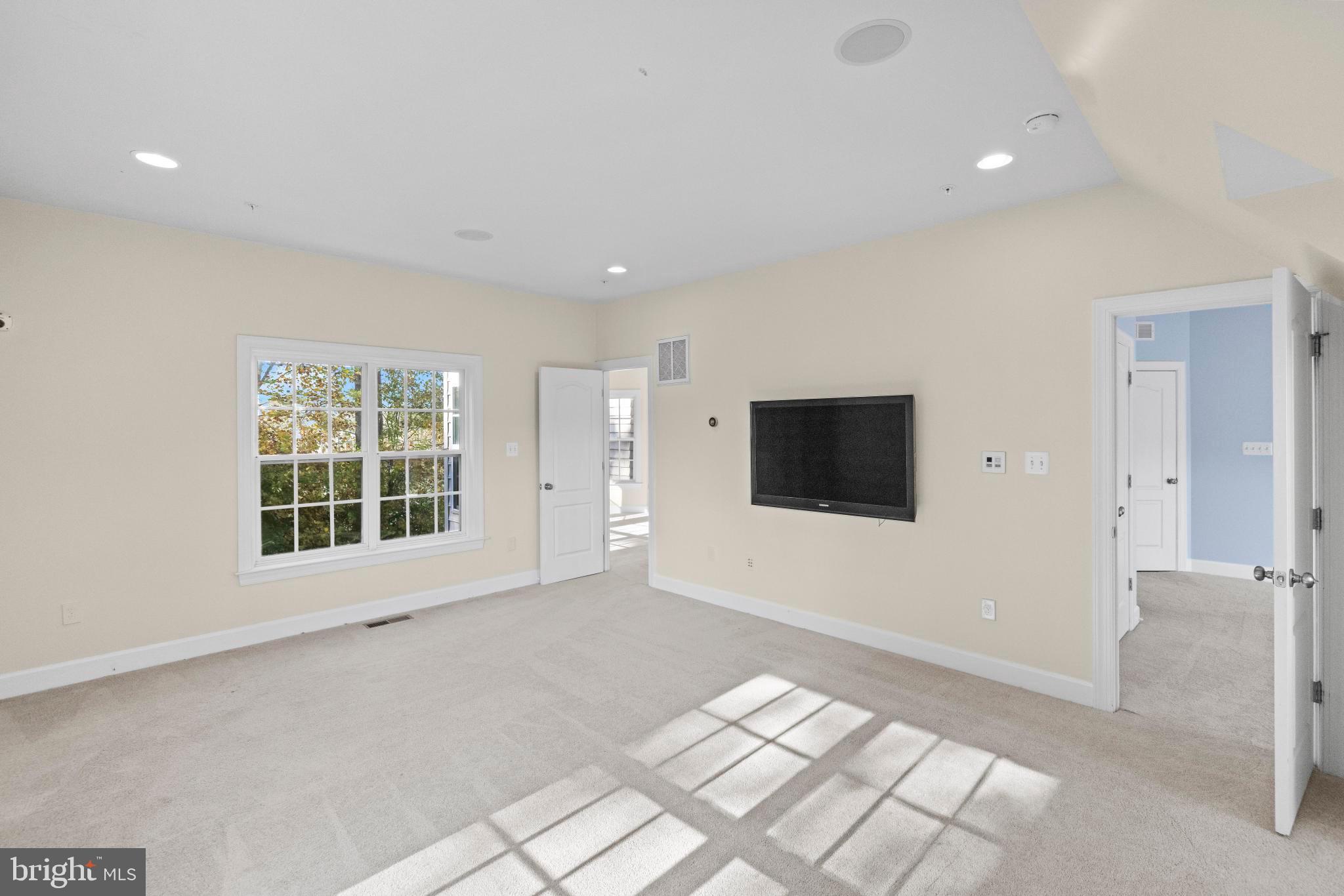 BEECH TREE SOUTH VILLAGE - Residential Lease