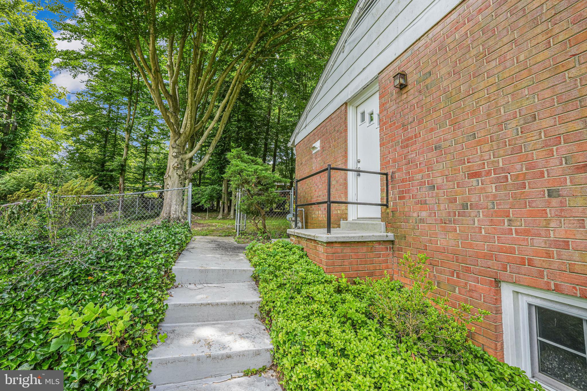 SPRINGBROOK FOREST - Residential