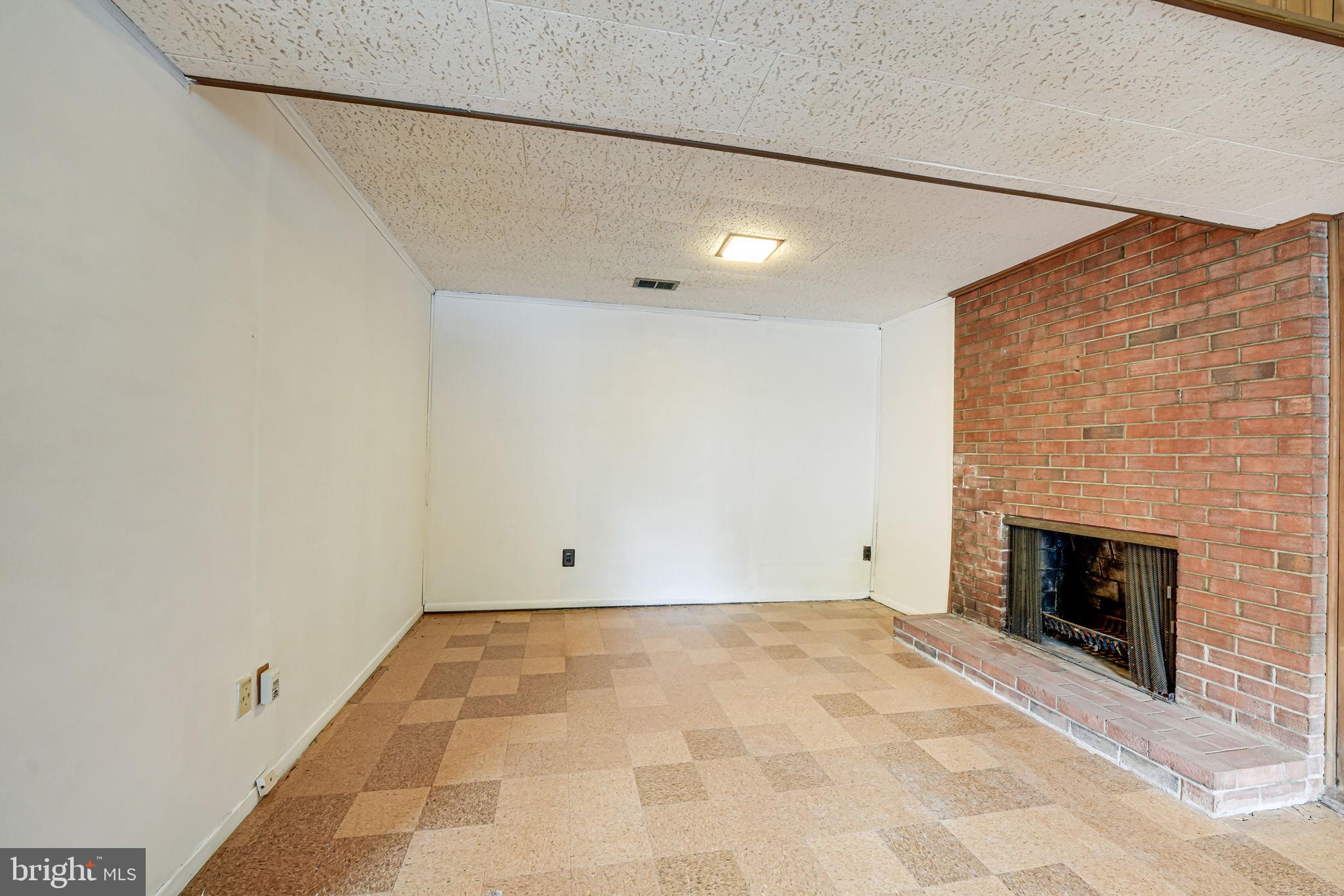 SPRINGBROOK FOREST - Residential