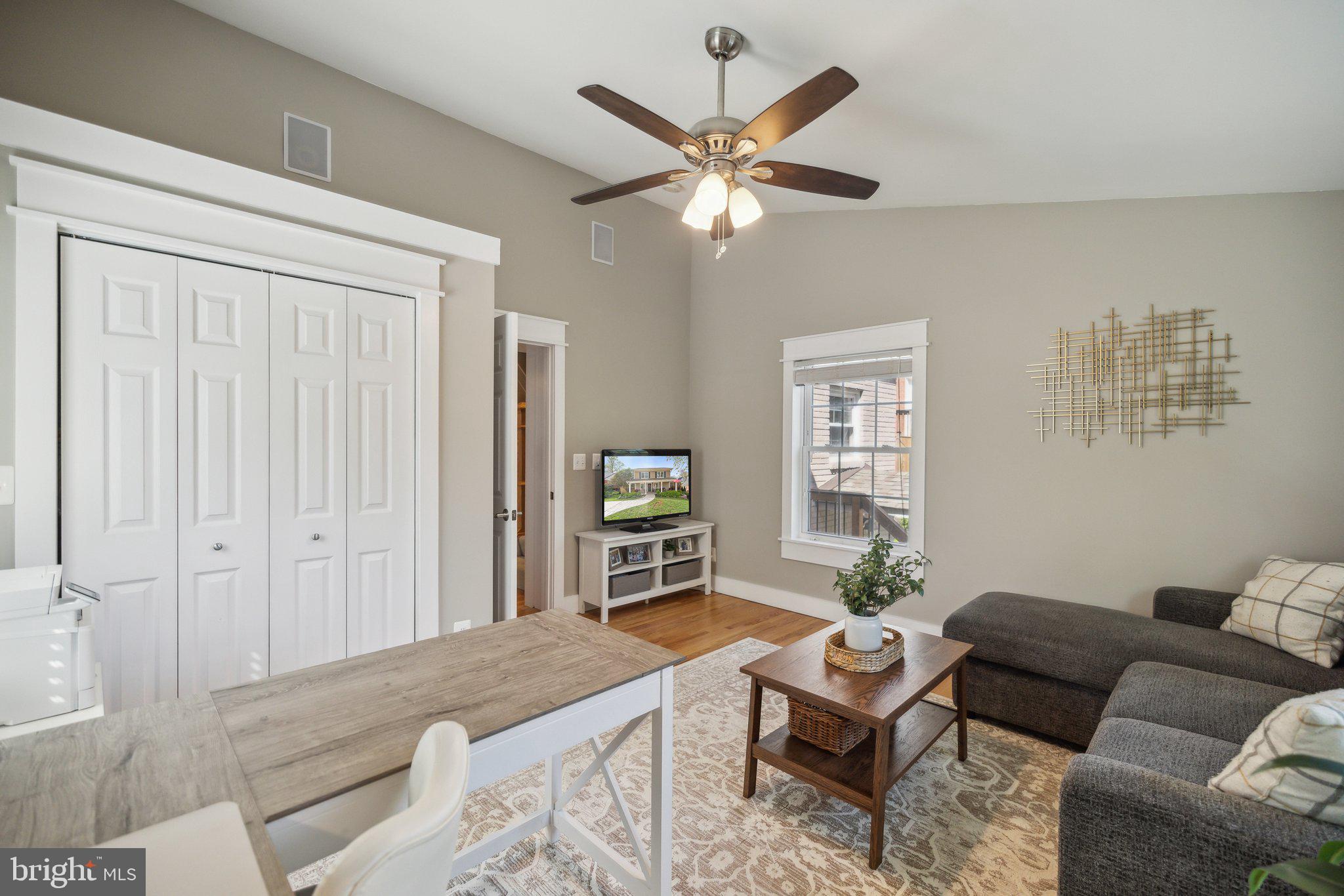 TYLER PARK - Residential