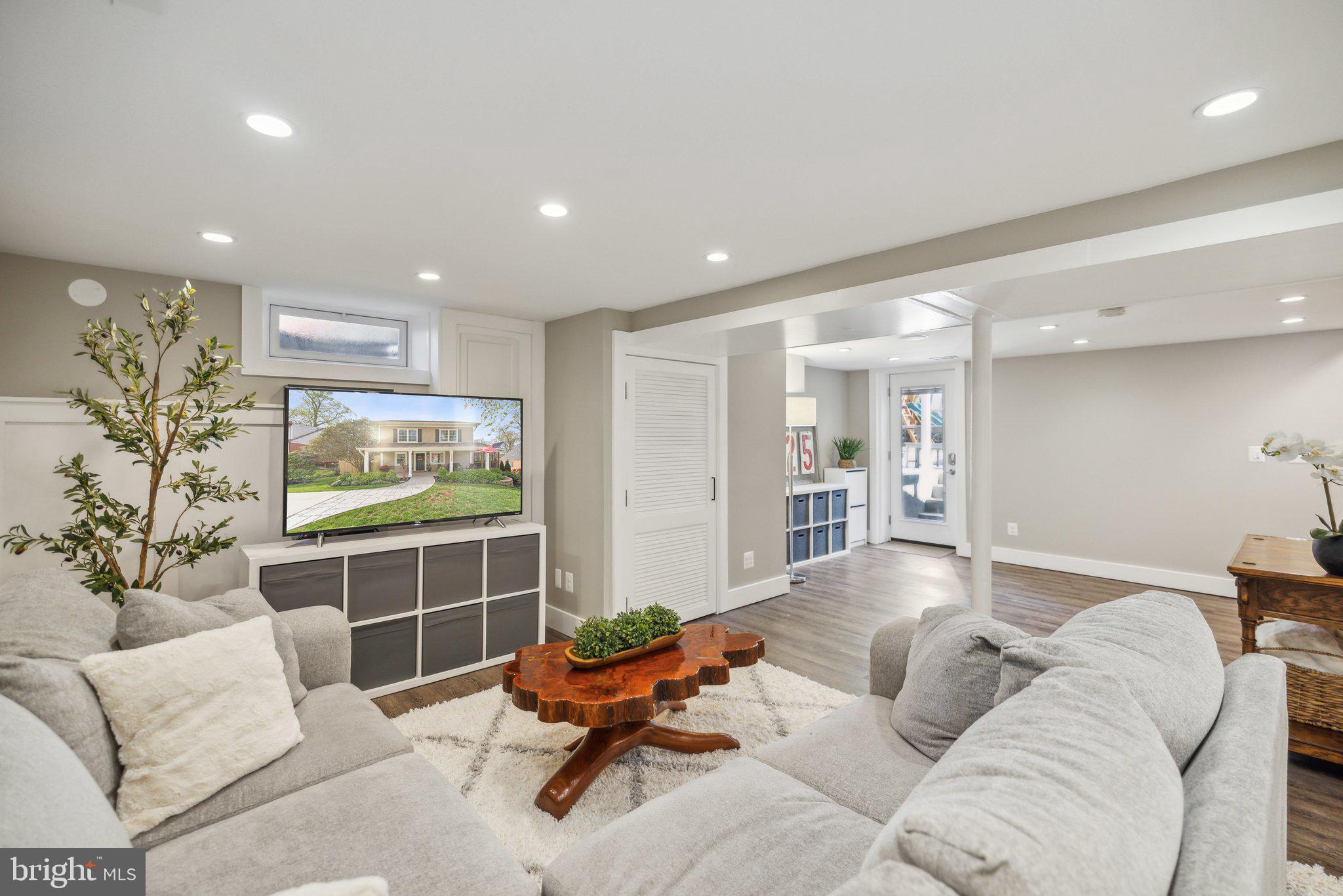 TYLER PARK - Residential