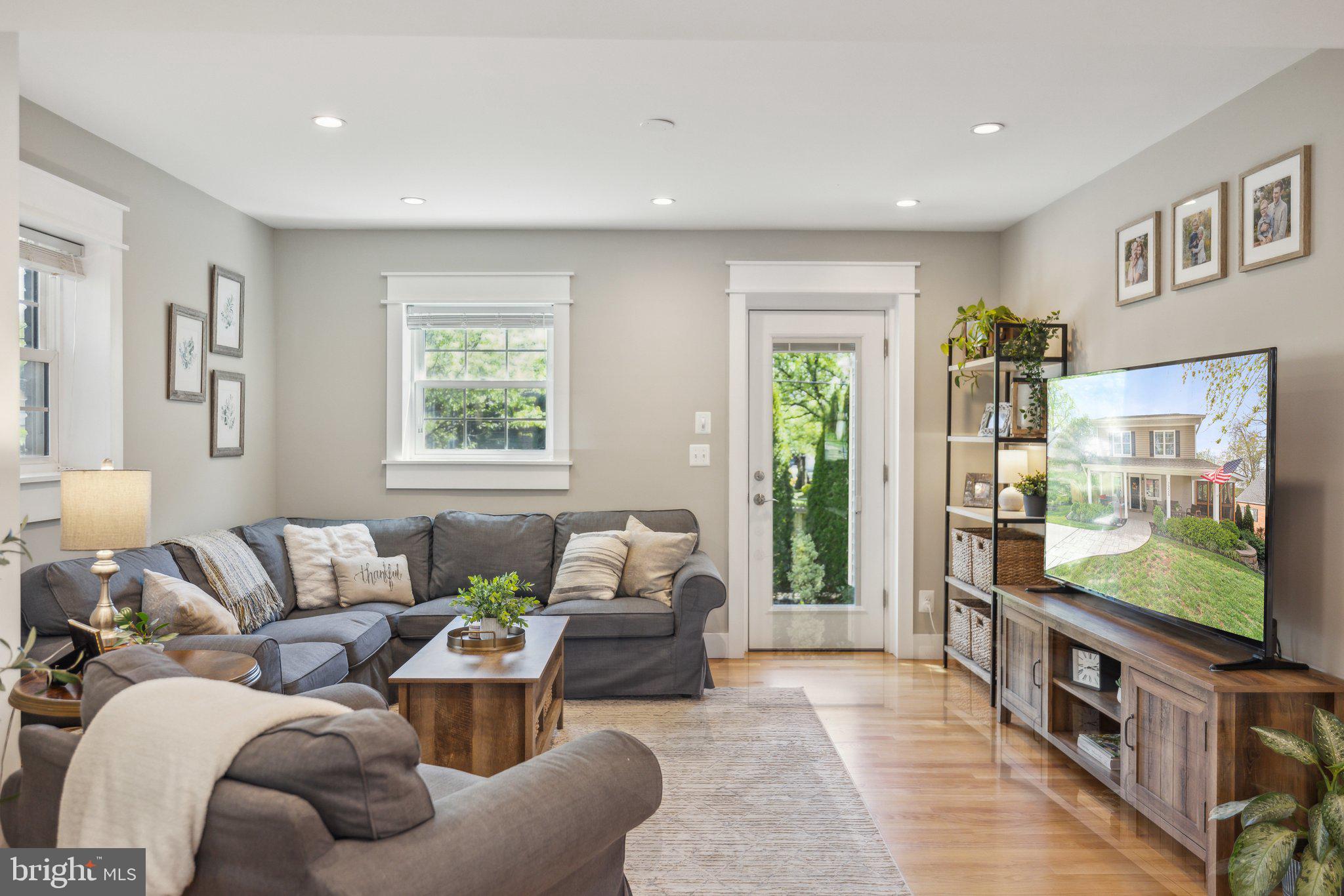 TYLER PARK - Residential