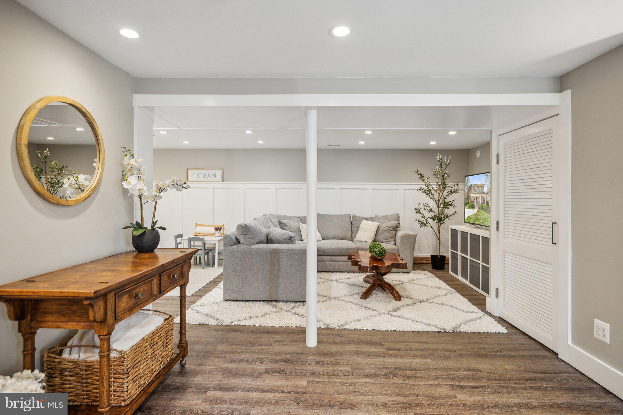 TYLER PARK - Residential