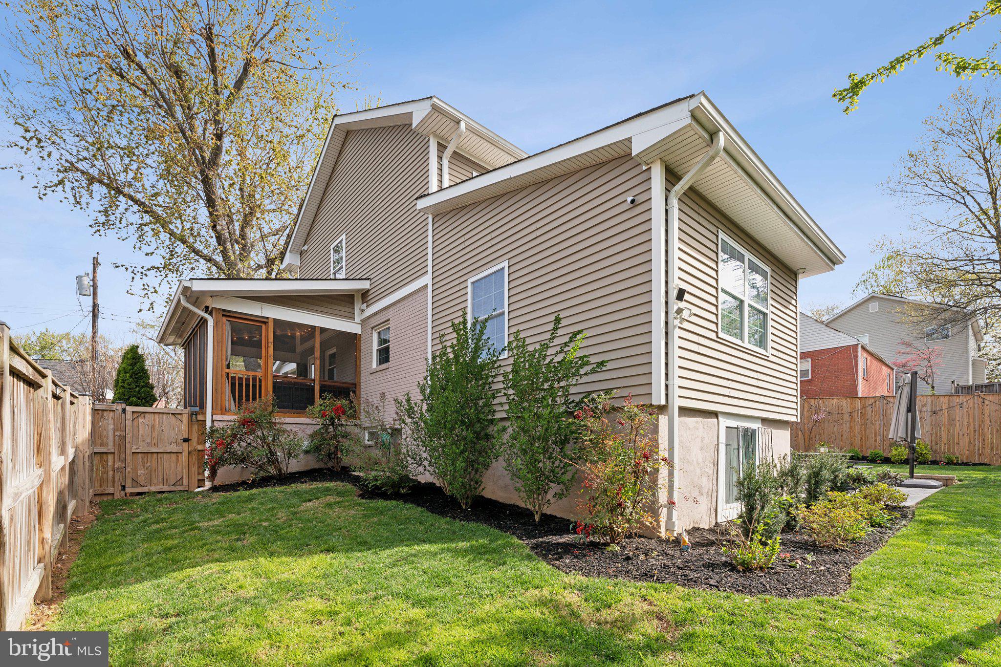 TYLER PARK - Residential