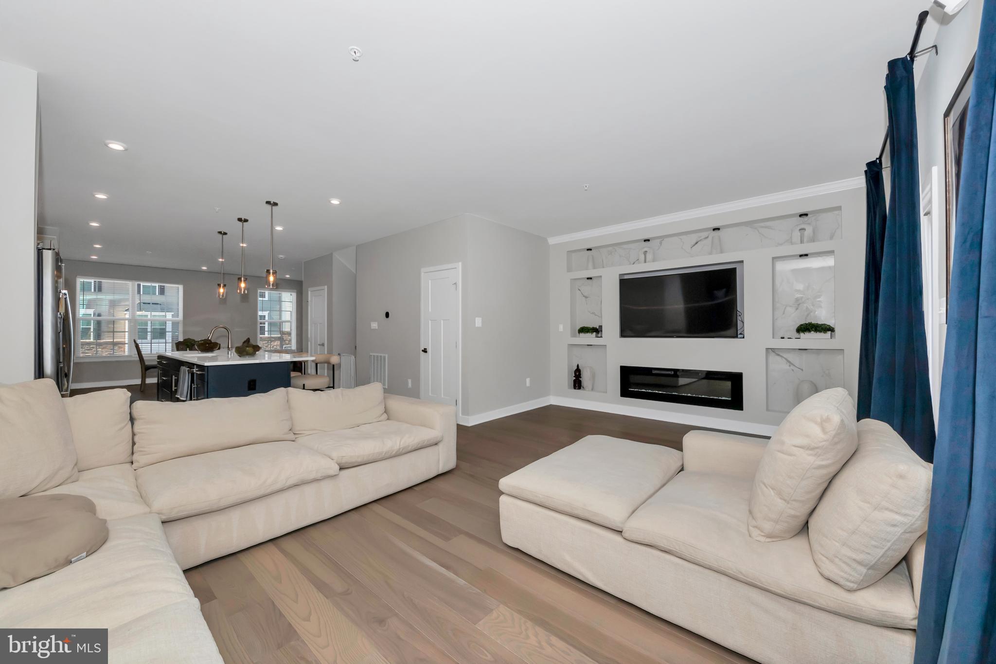 BELLE AIR TOWNHOMES - Residential Lease