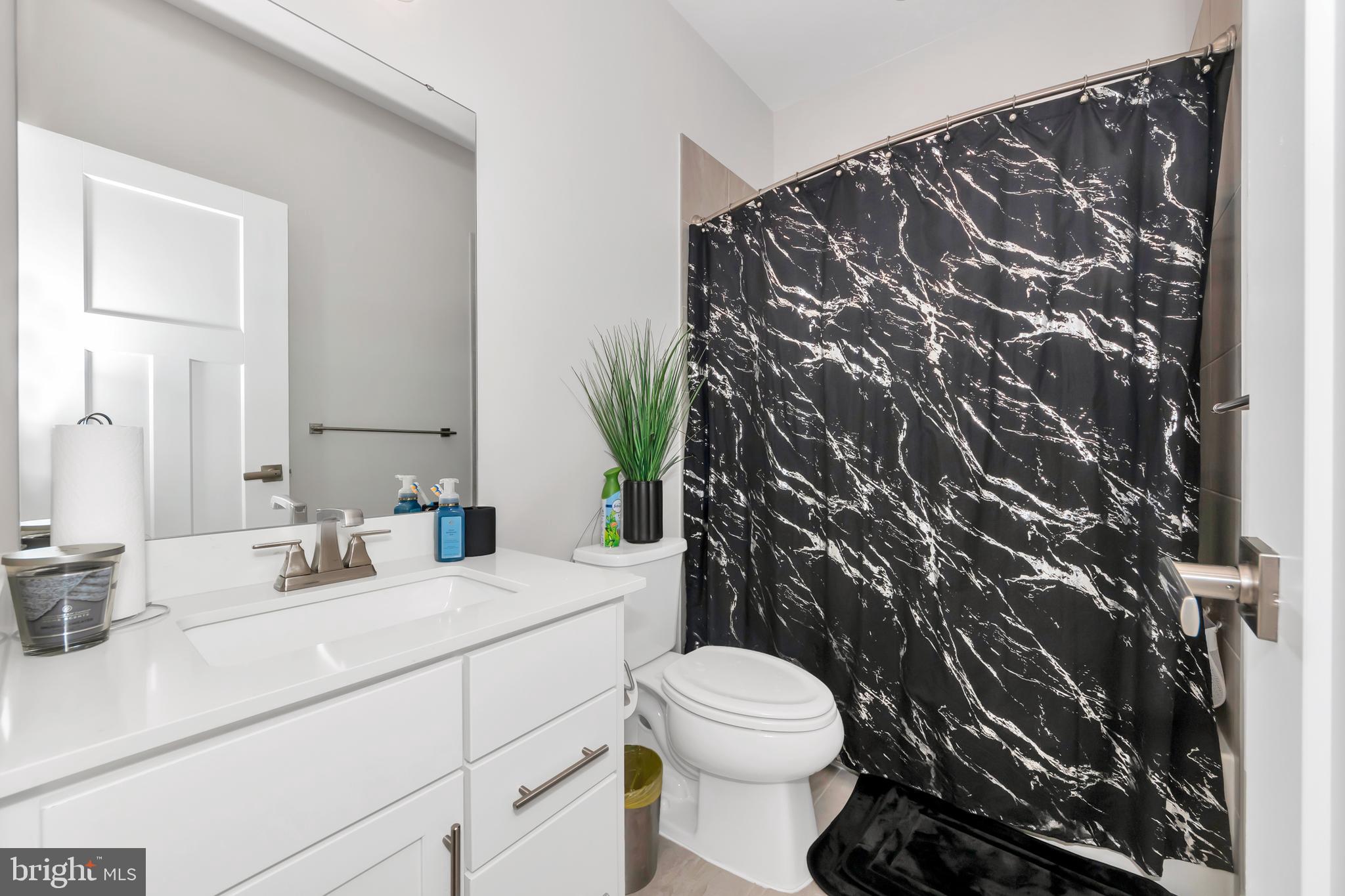 BELLE AIR TOWNHOMES - Residential Lease