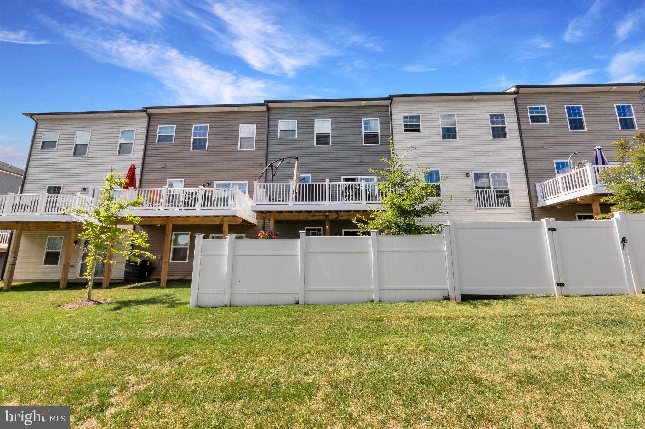 BELLE AIR TOWNHOMES - Residential Lease