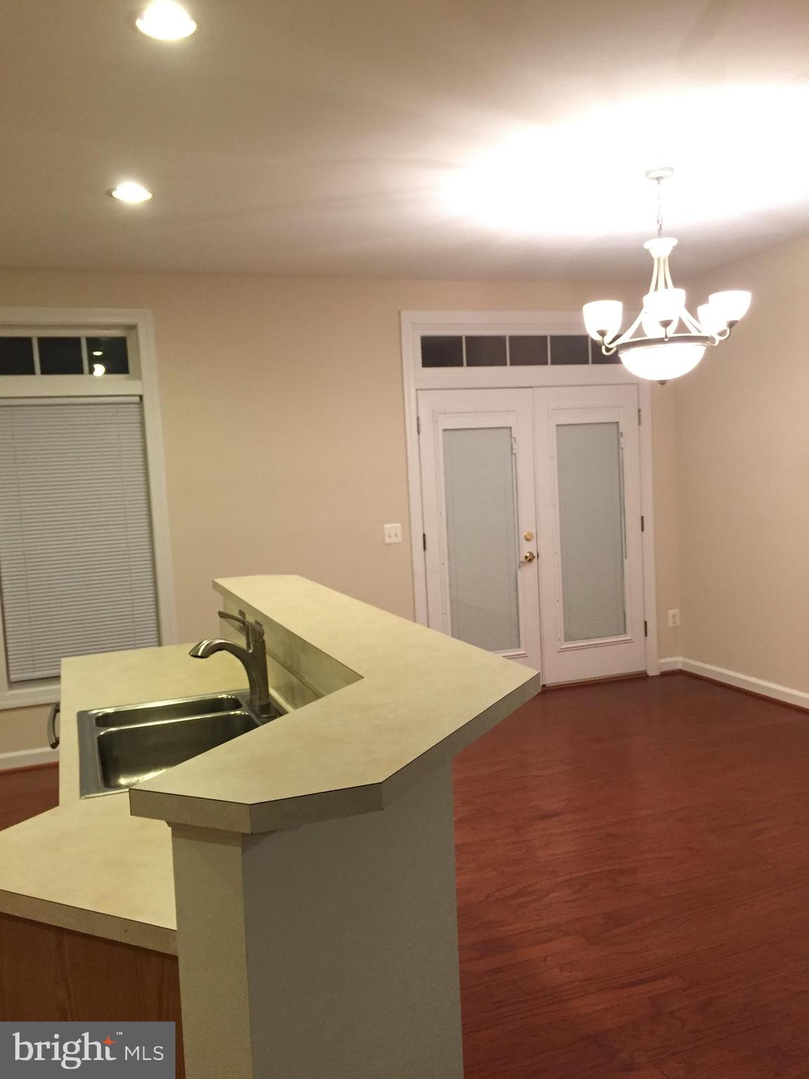 VIRGINIA OAKS - Residential Lease