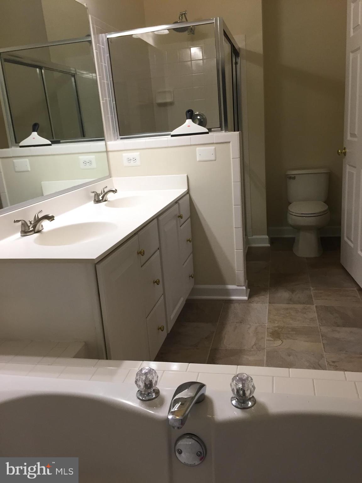 VIRGINIA OAKS - Residential Lease