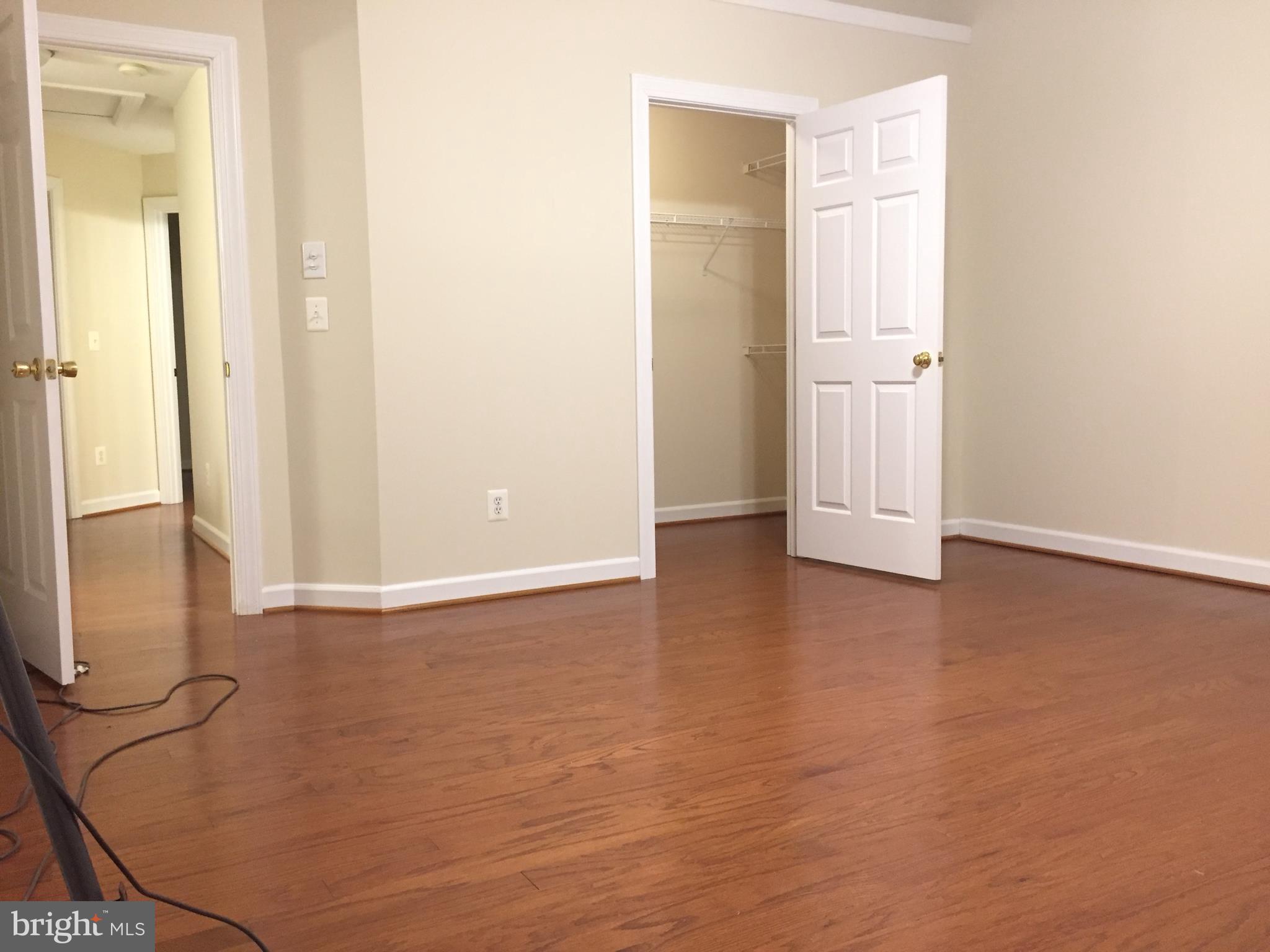 VIRGINIA OAKS - Residential Lease