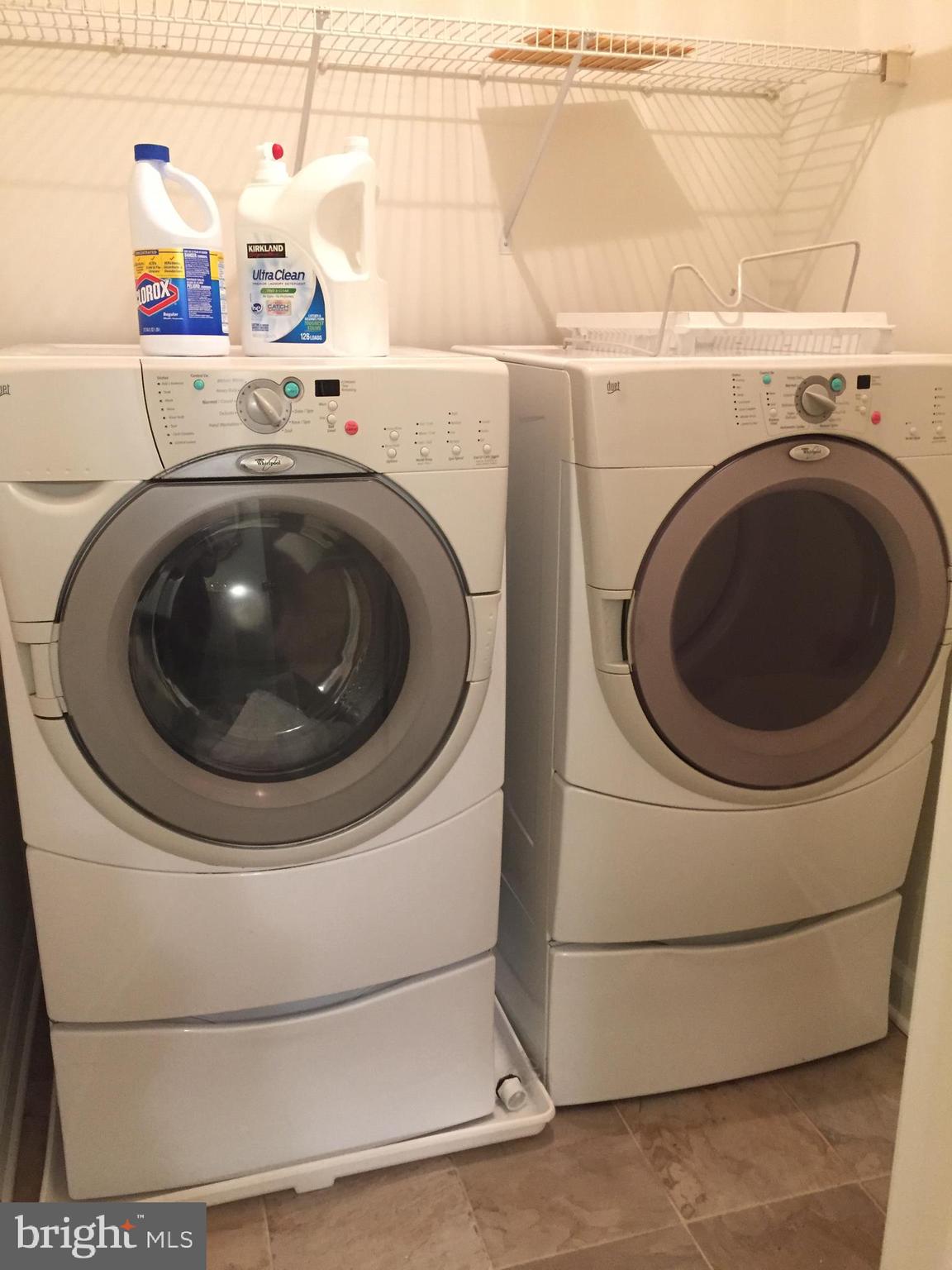 VIRGINIA OAKS - Residential Lease