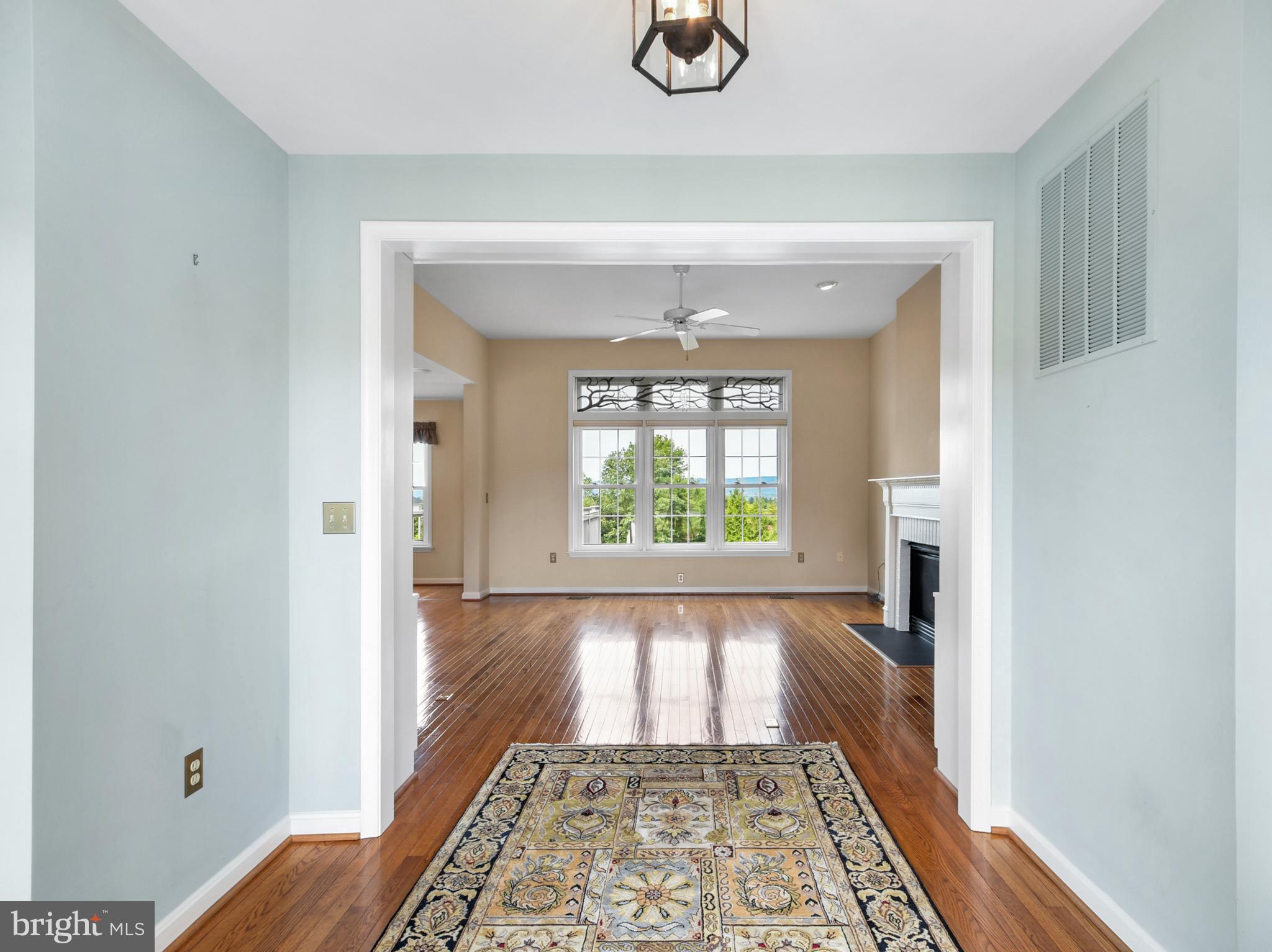 FOXFIELD AT MIDDLETOWN - Residential Lease