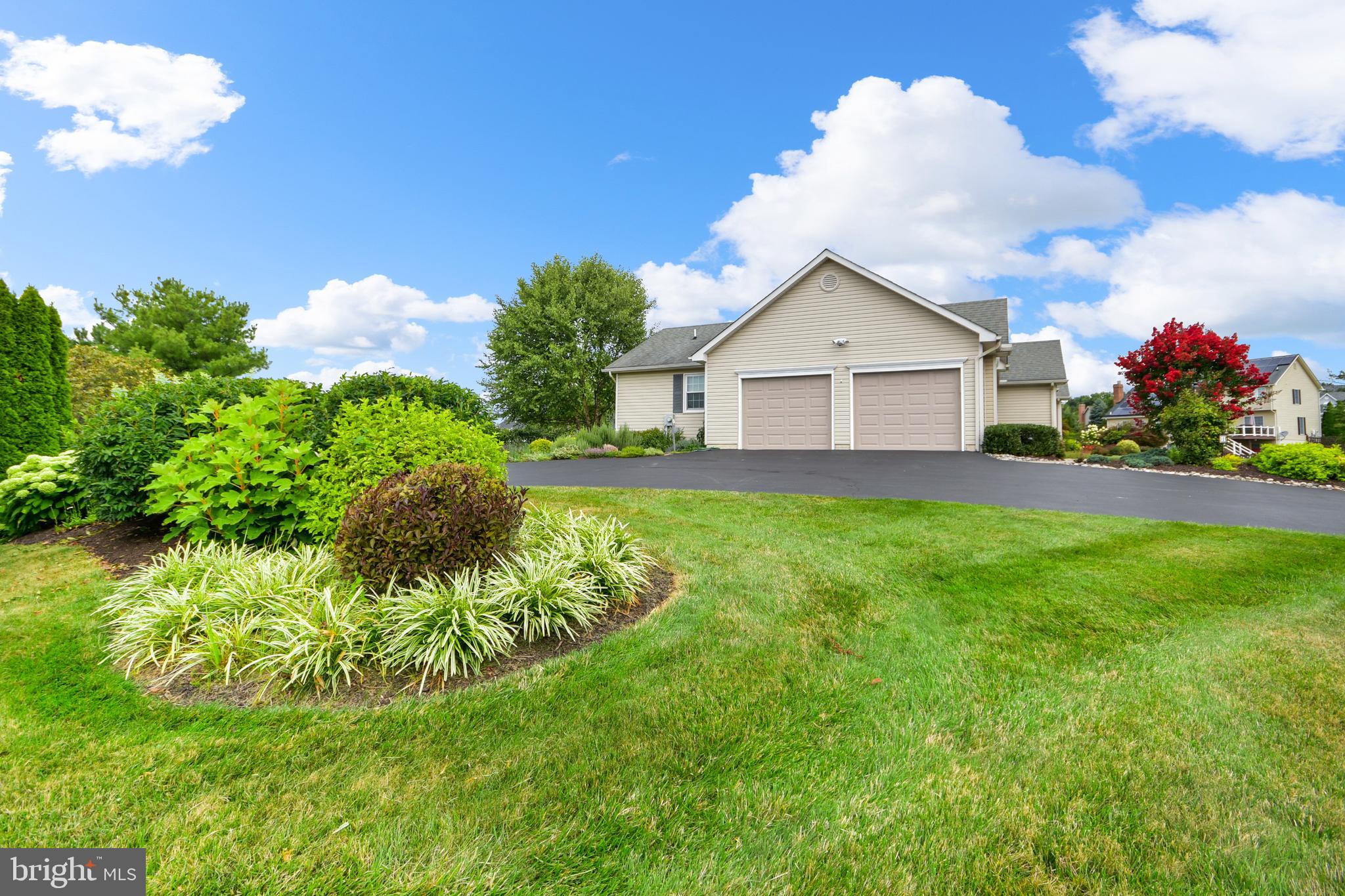 FOXFIELD AT MIDDLETOWN - Residential Lease