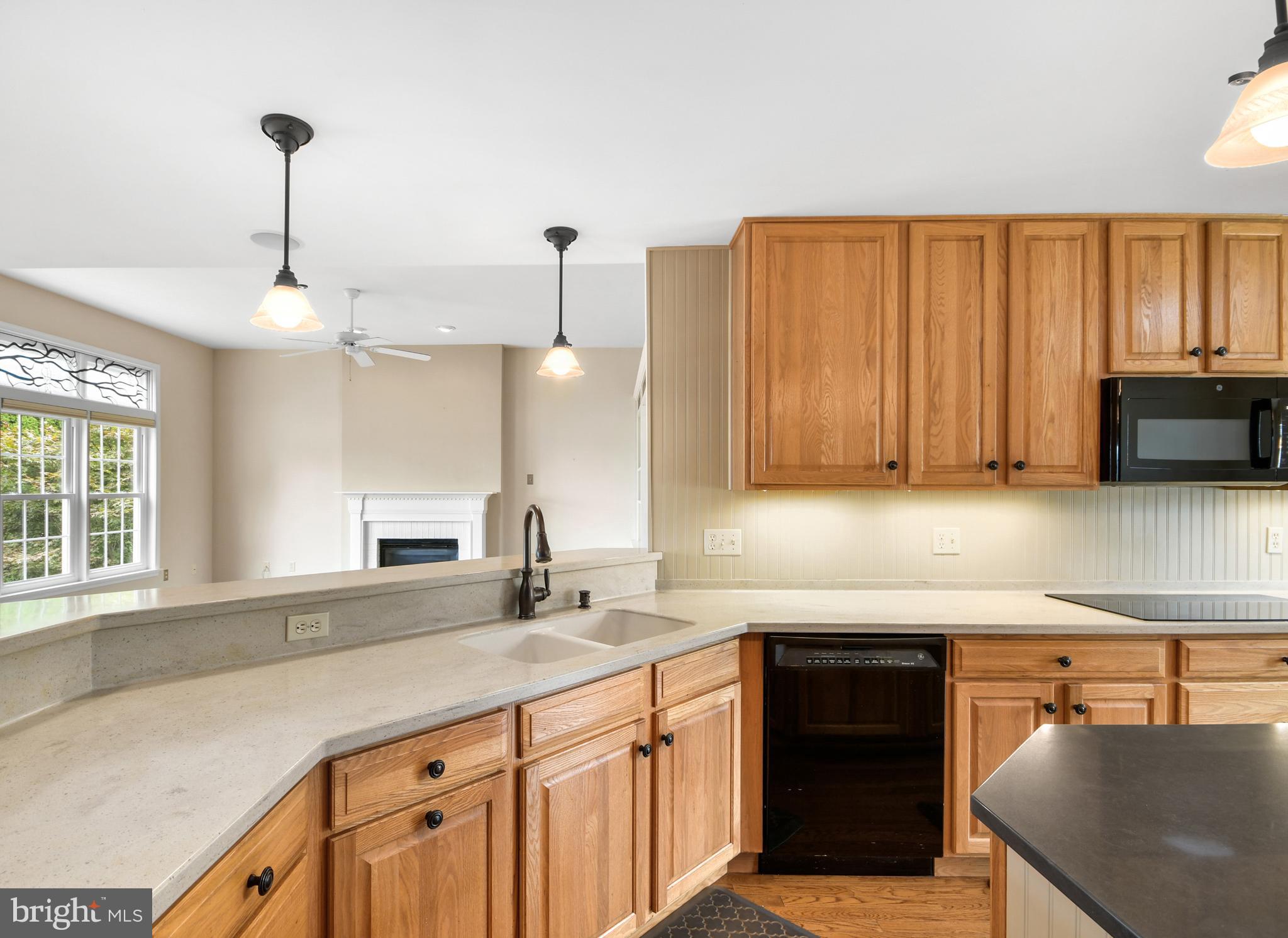 FOXFIELD AT MIDDLETOWN - Residential Lease