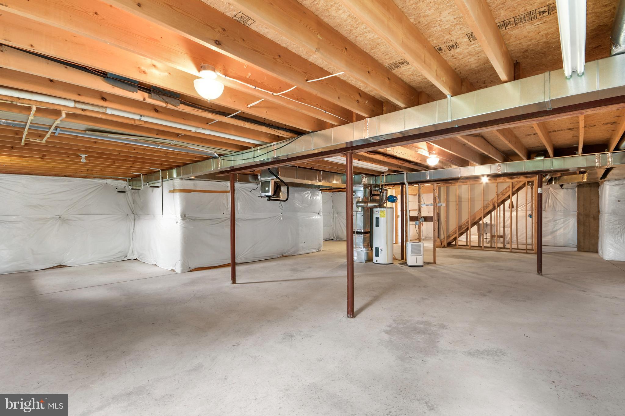 FOXFIELD AT MIDDLETOWN - Residential Lease