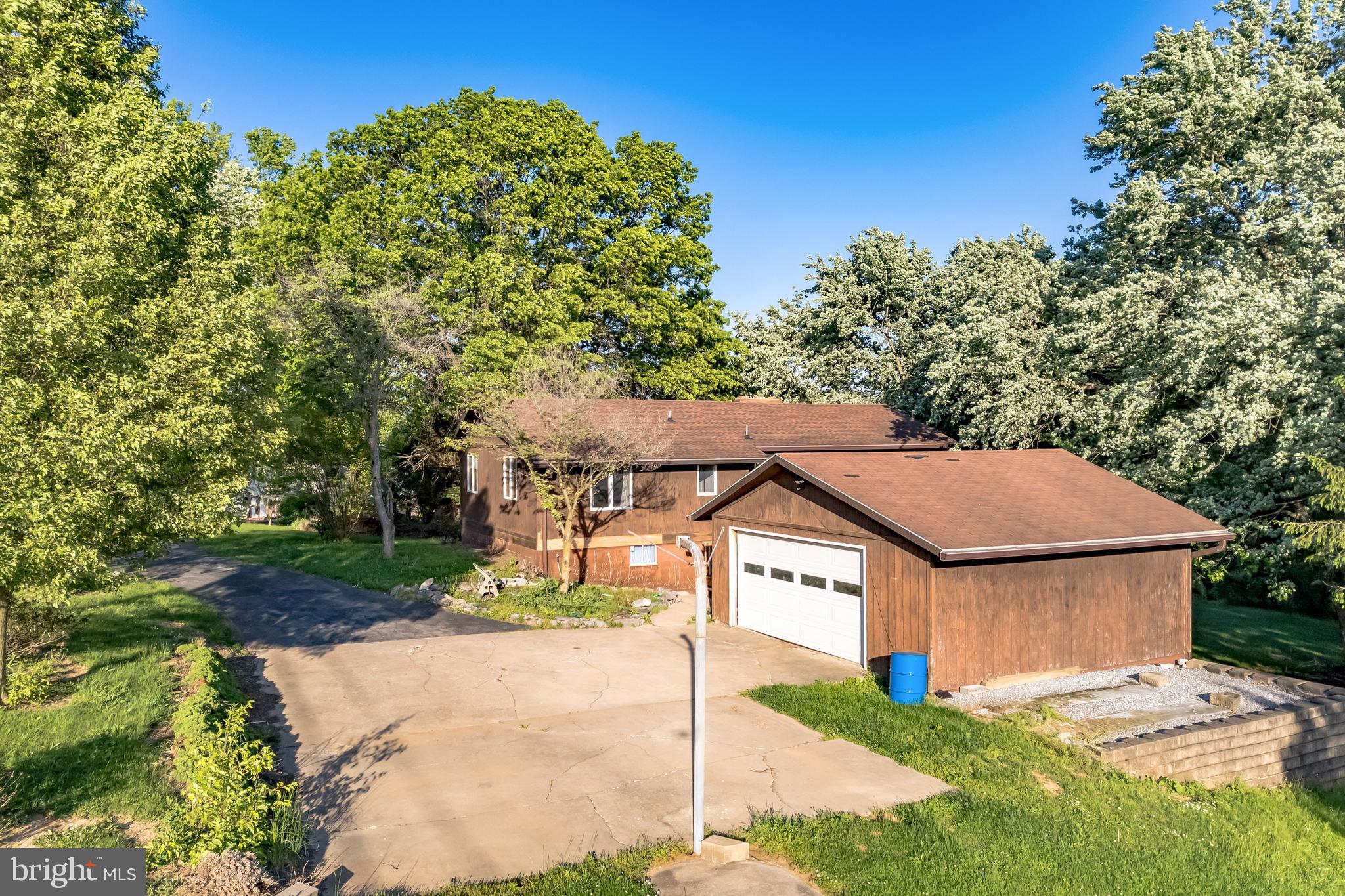 COOL HOLLOW ESTATES - Residential