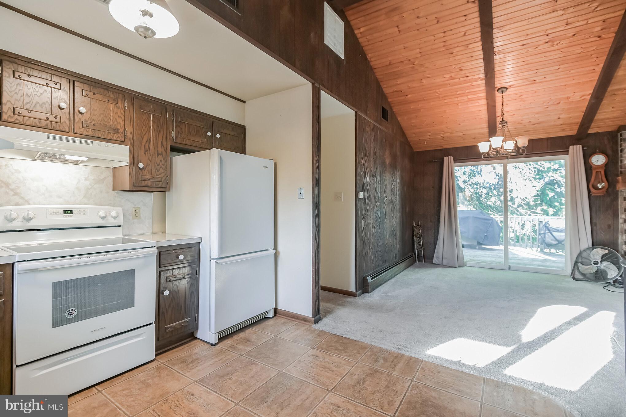 COOL HOLLOW ESTATES - Residential