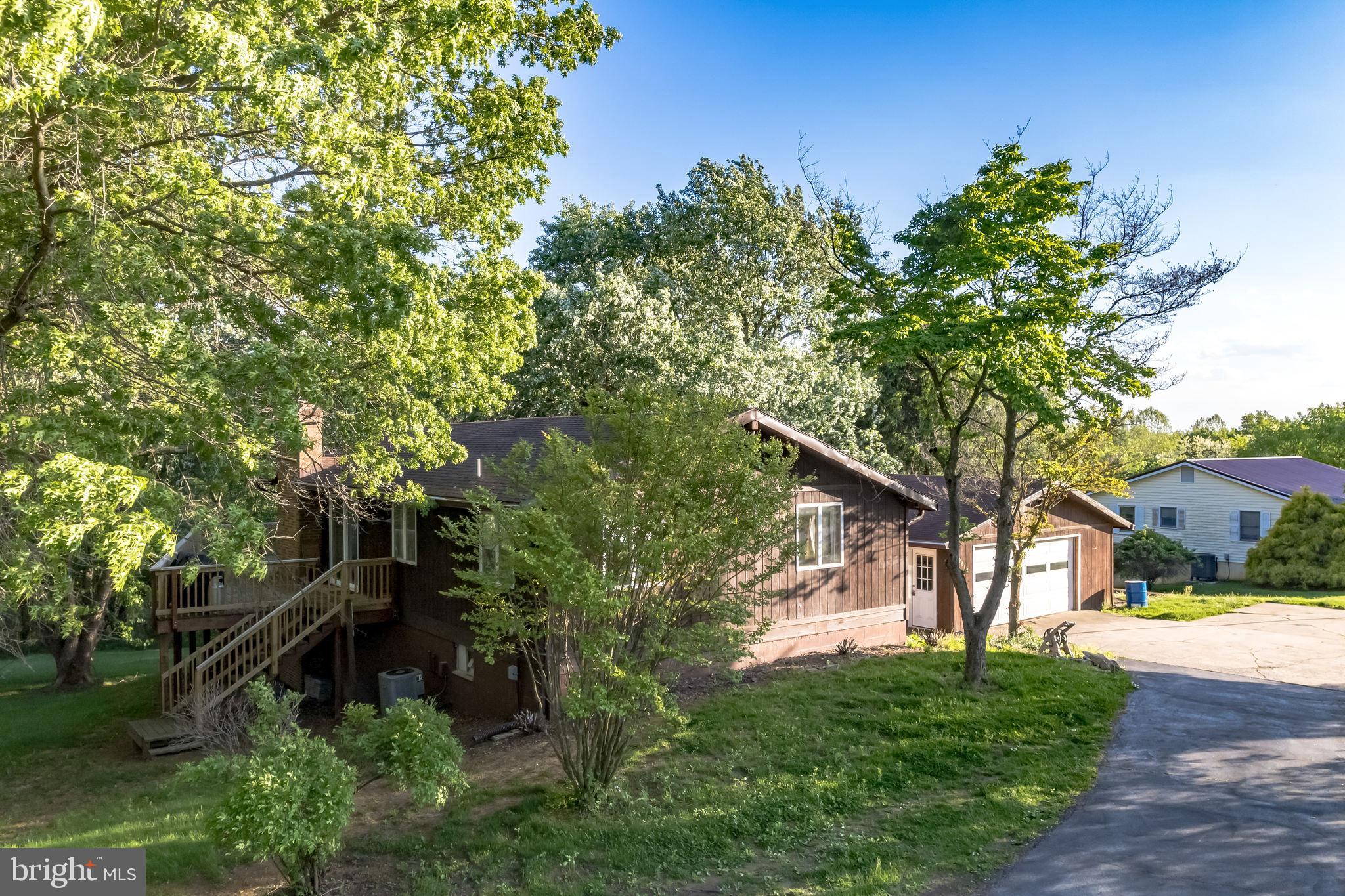 COOL HOLLOW ESTATES - Residential