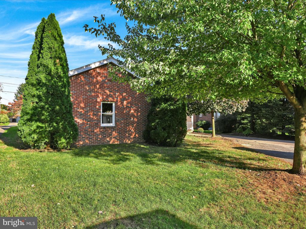 Photo of 414 Mount Sidney Road, LANCASTER, PA 17602 (MLS # PALA2057506)