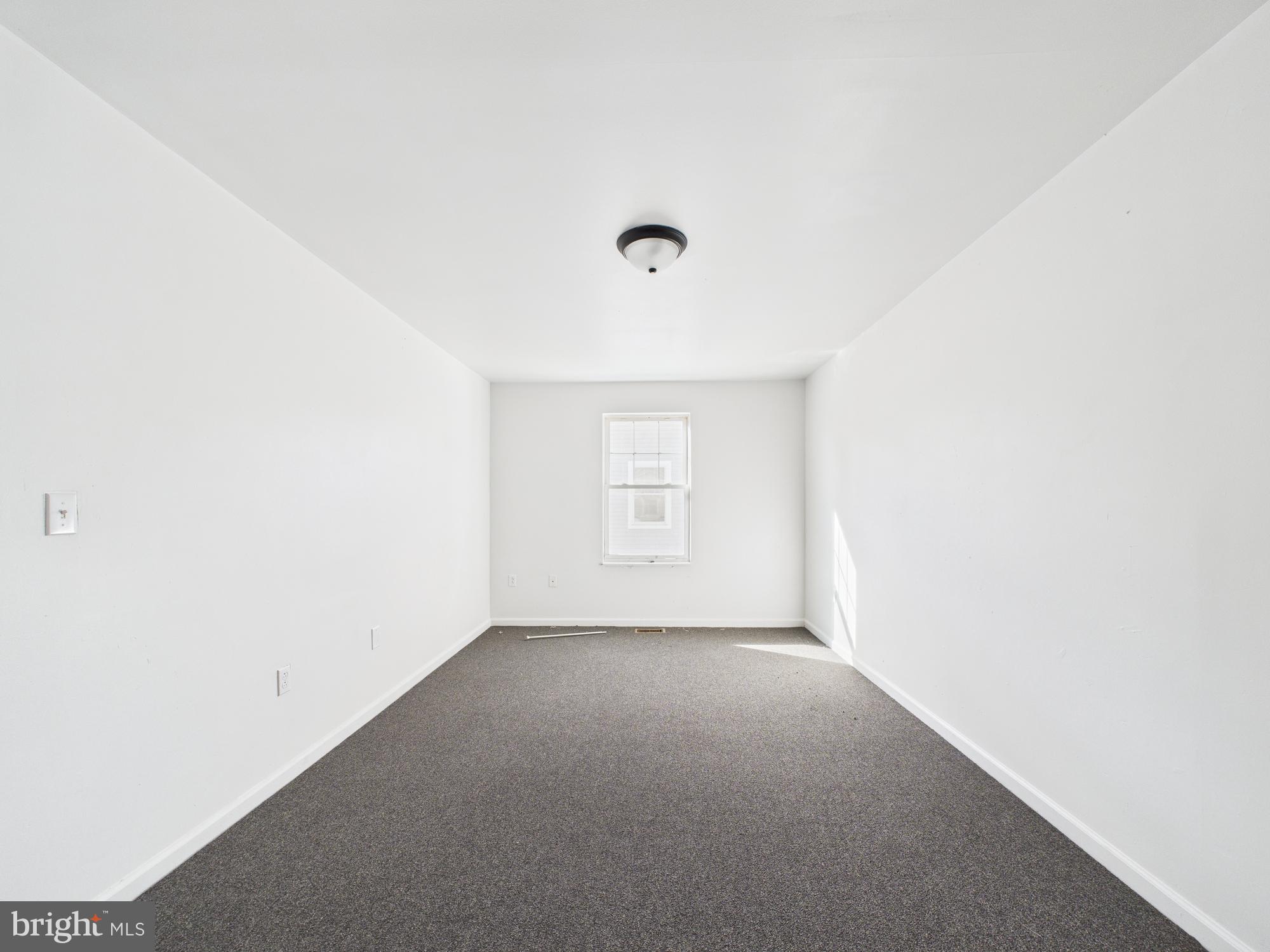 BELMONT - Residential Lease