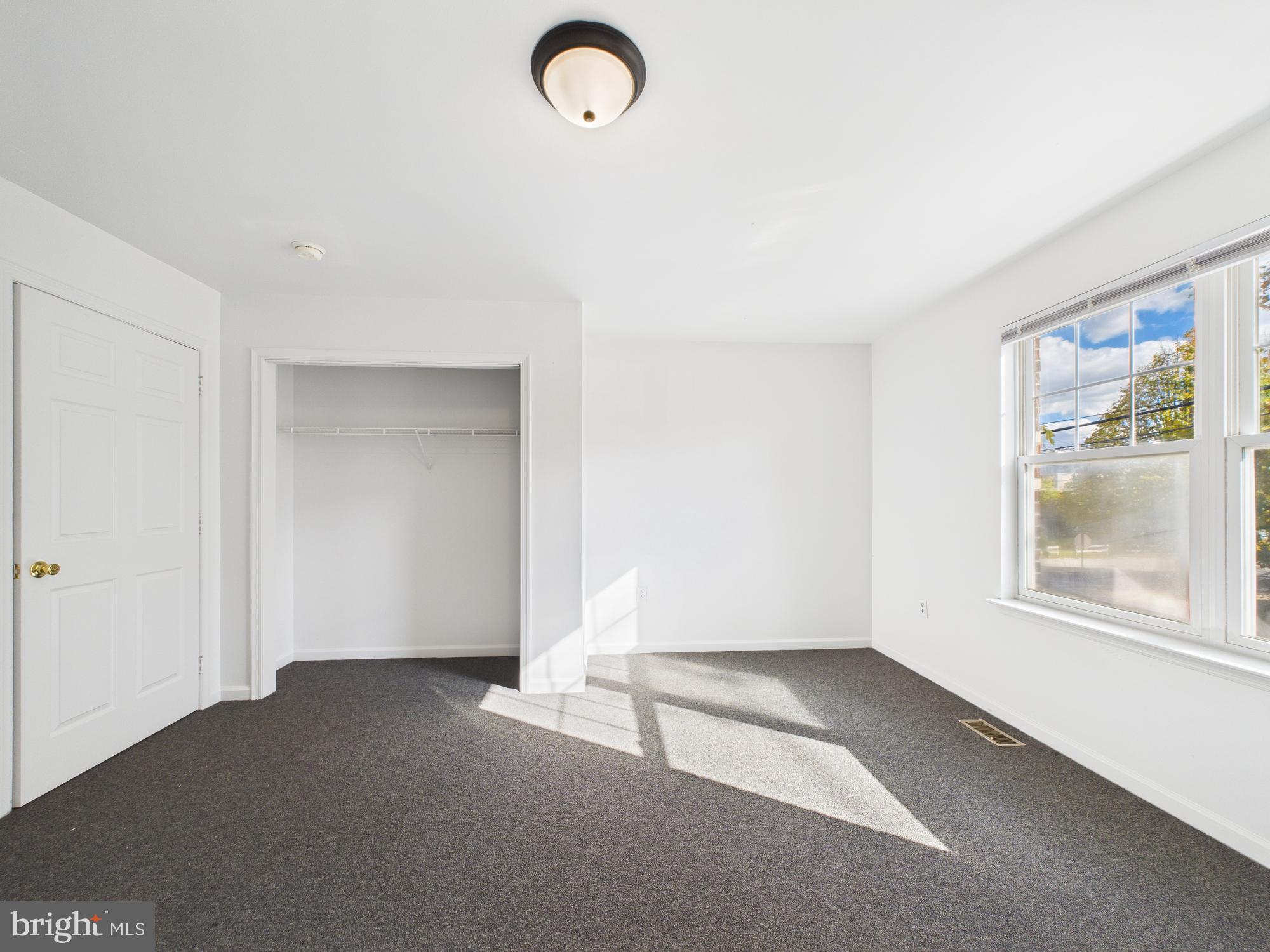 BELMONT - Residential Lease