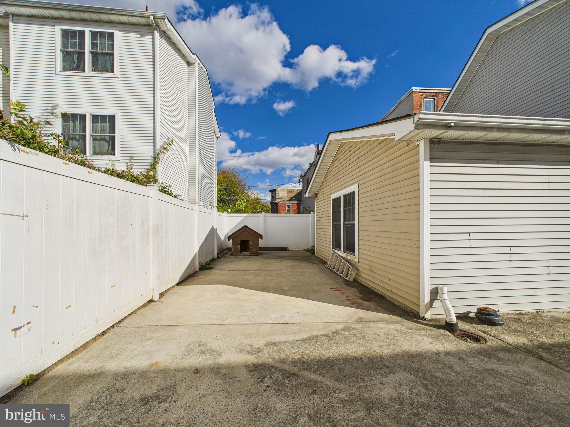 BELMONT - Residential Lease