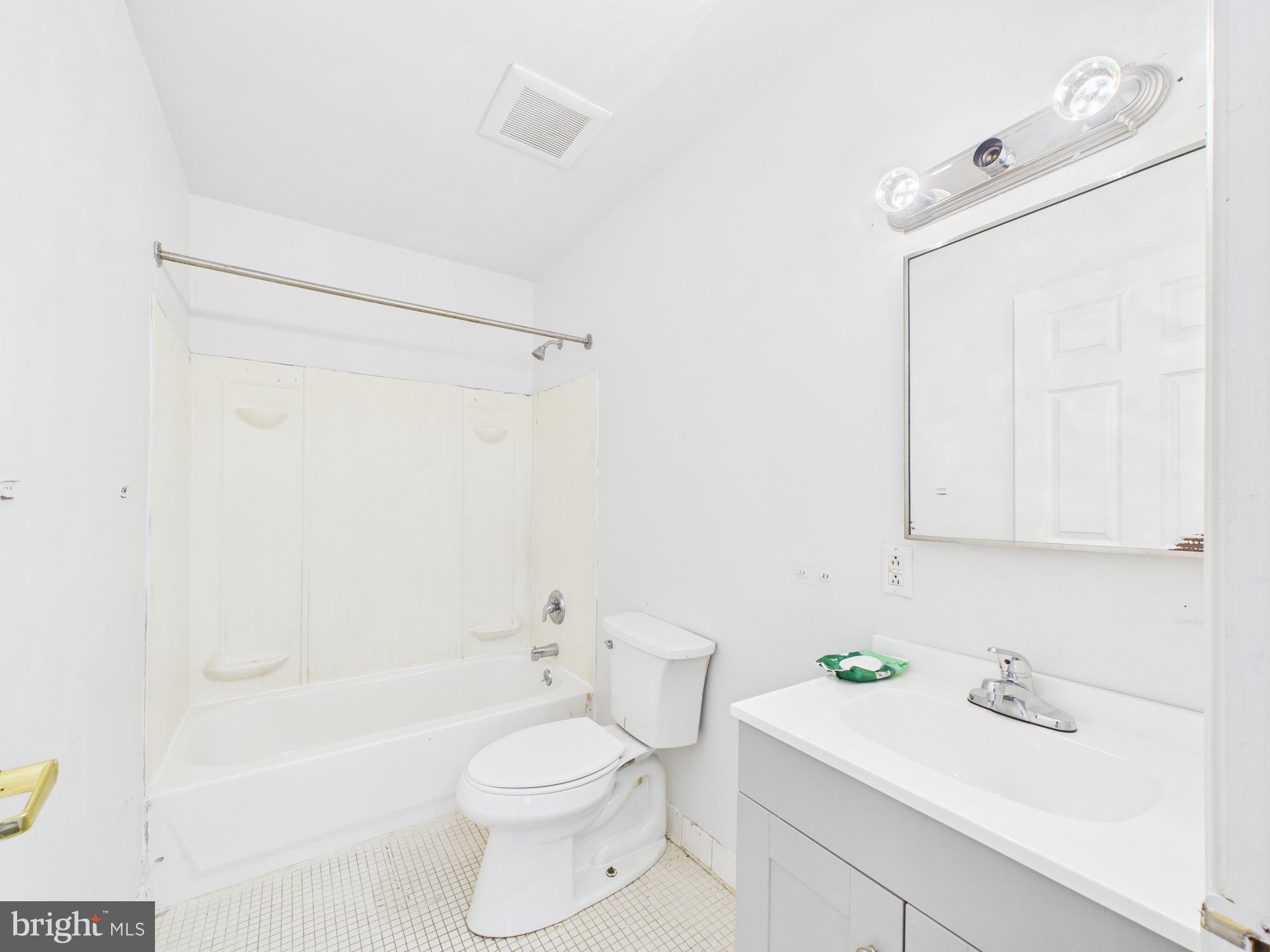 BELMONT - Residential Lease