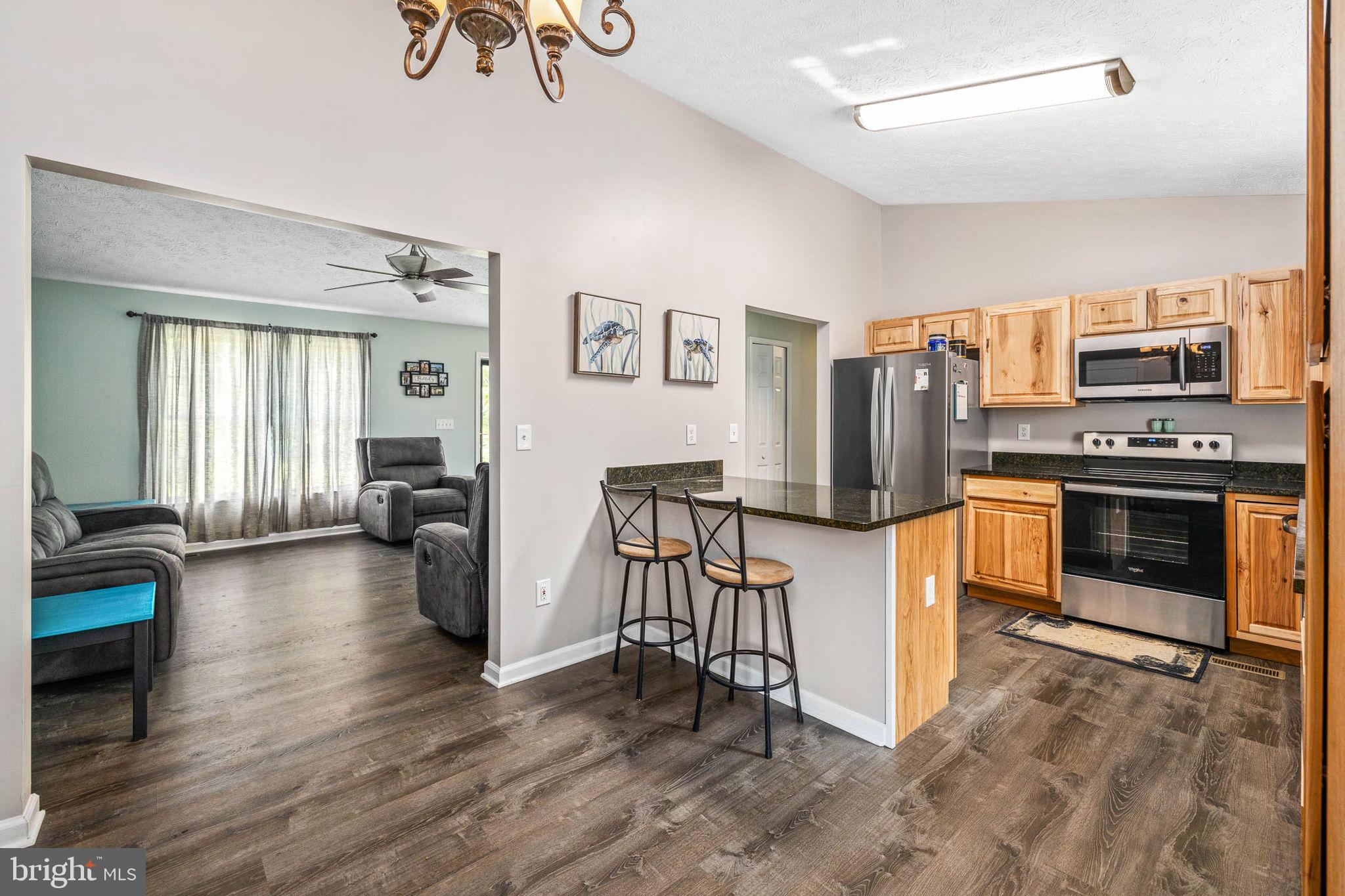 HAMILTONS CROSSING - Residential